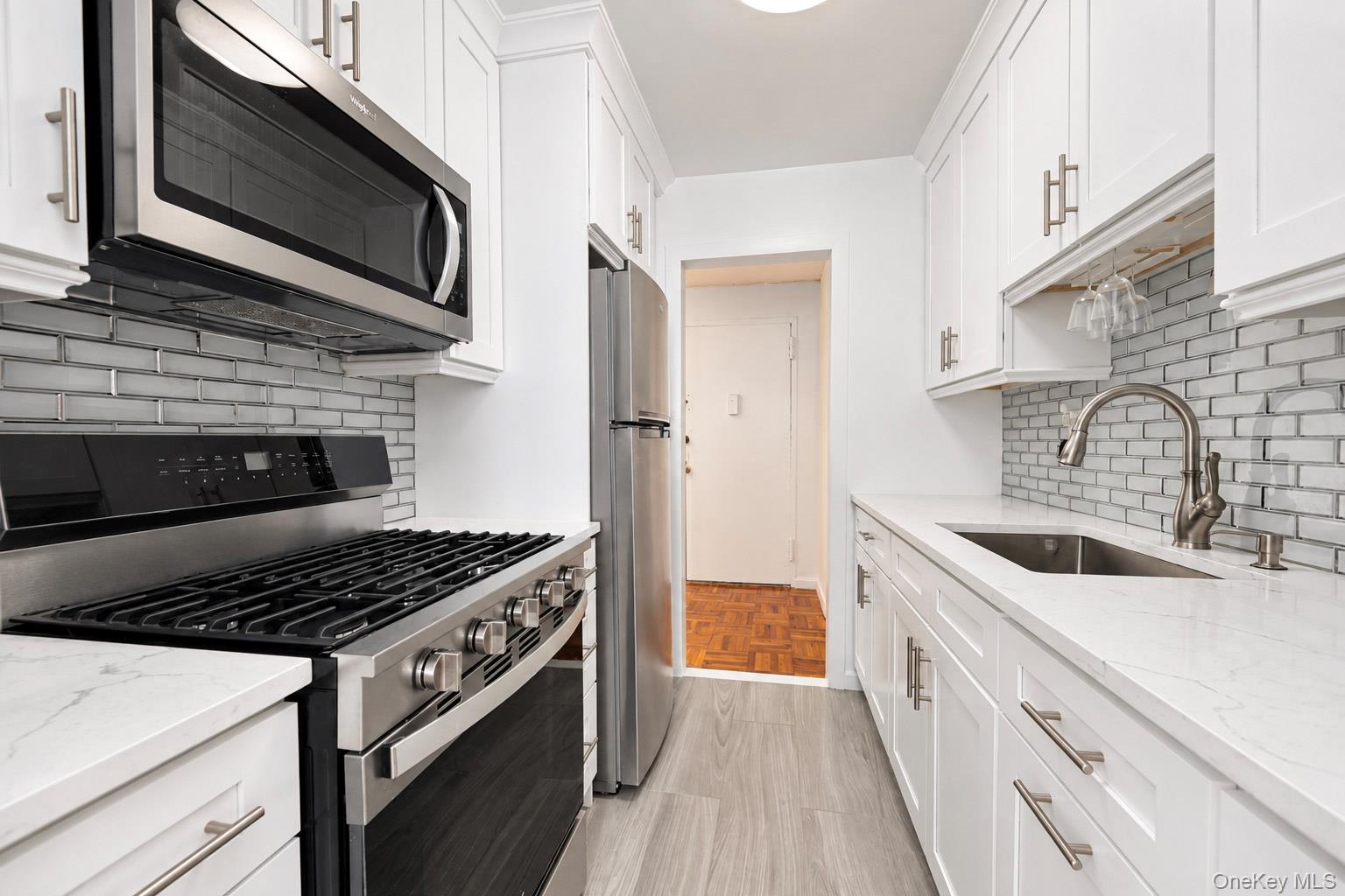1841 Central Park Ave 11f Property Photo 4