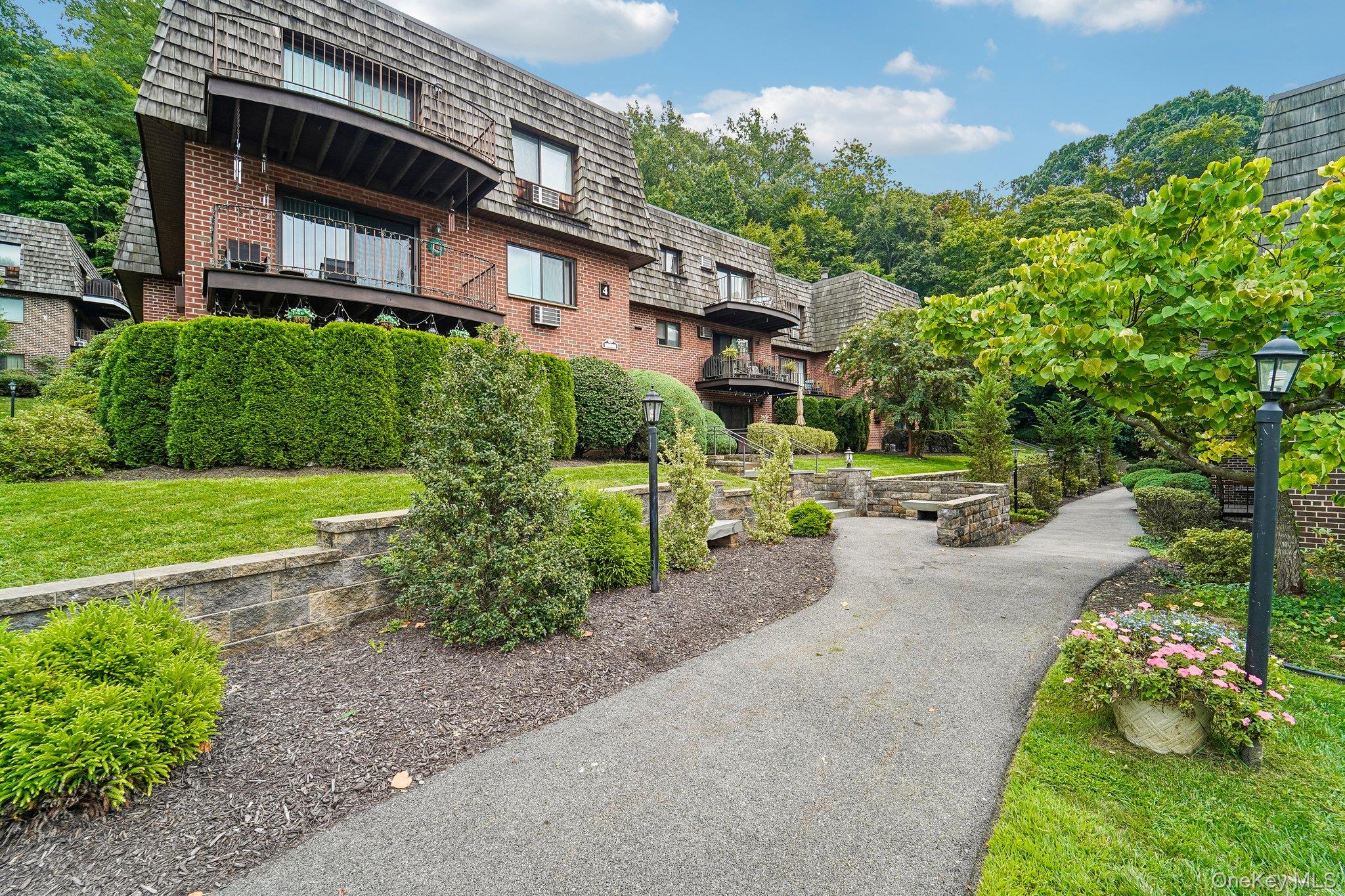 4 Briarcliff Drive 9 Property Photo 1