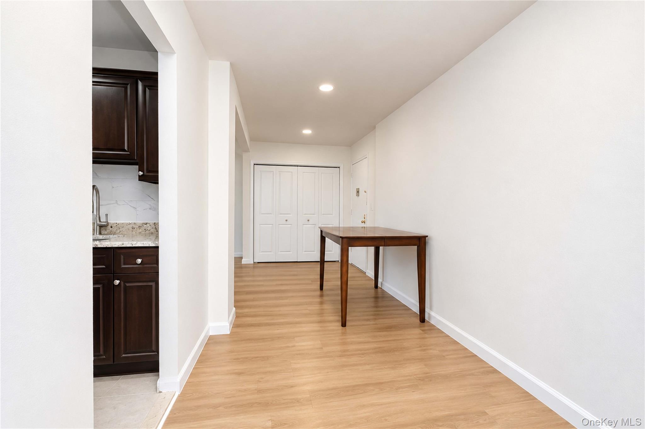 145 Lincoln Avenue 6x Property Photo 4