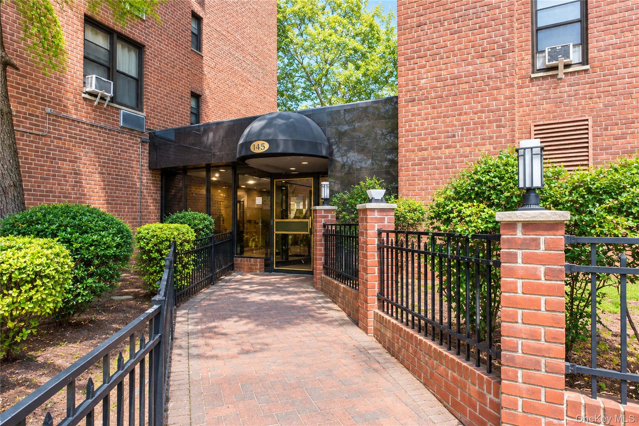 145 Lincoln Avenue 6x Property Photo 18