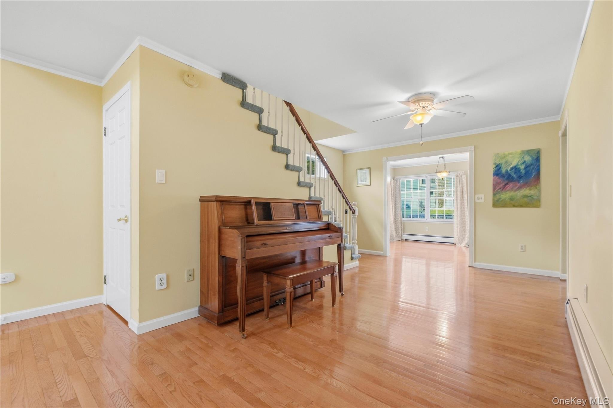 1069 Wolcott Avenue Property Photo 7