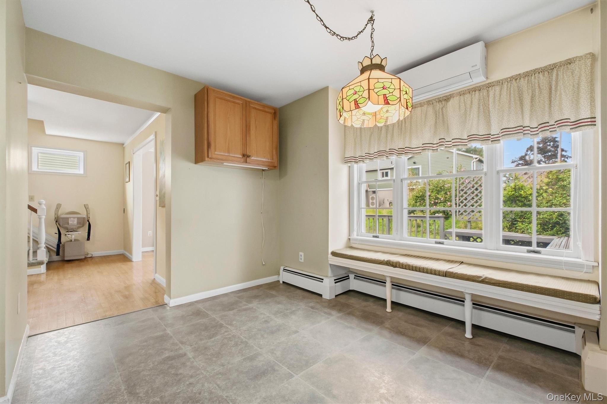1069 Wolcott Avenue Property Photo 15