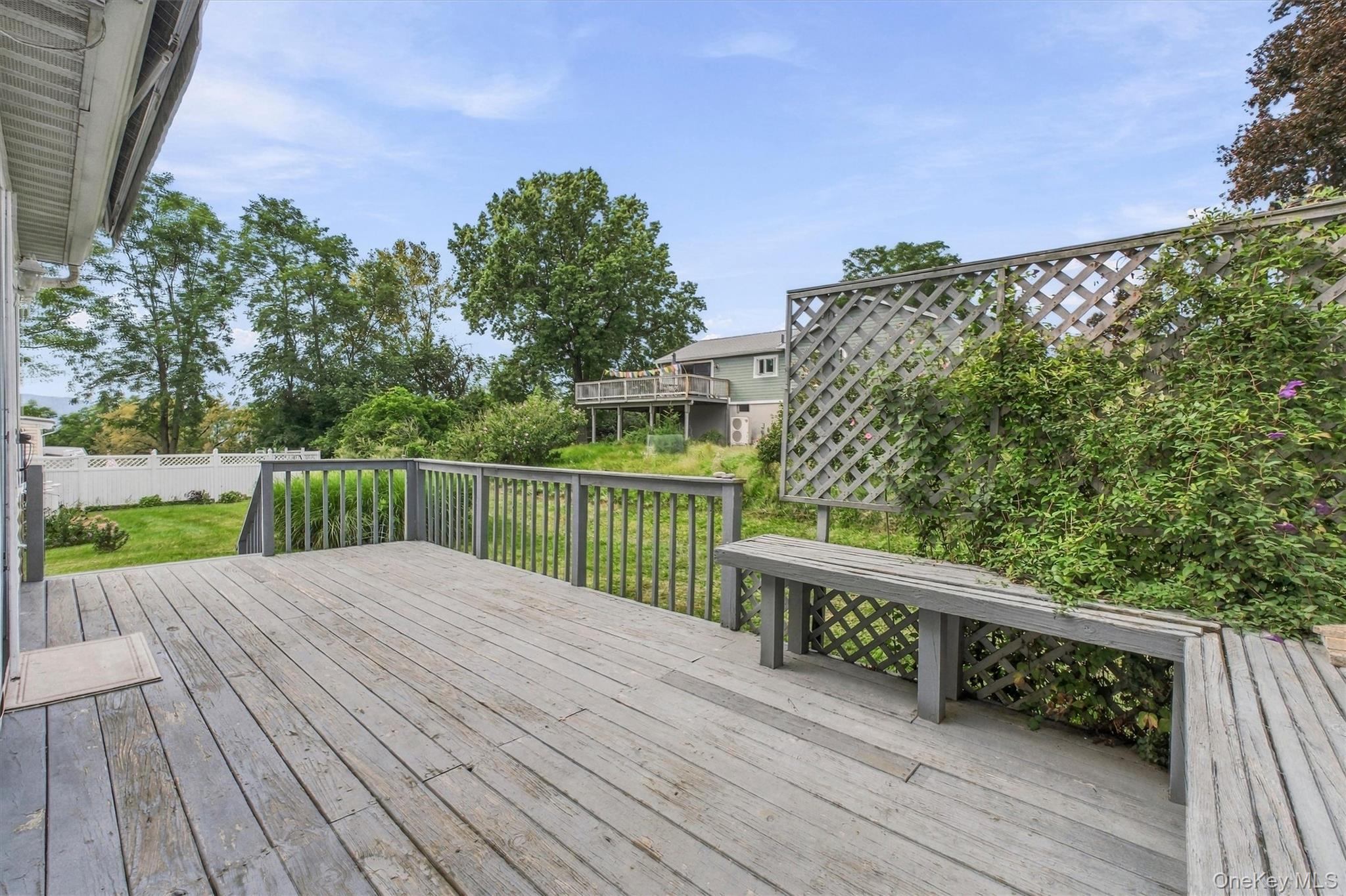 1069 Wolcott Avenue Property Photo 35