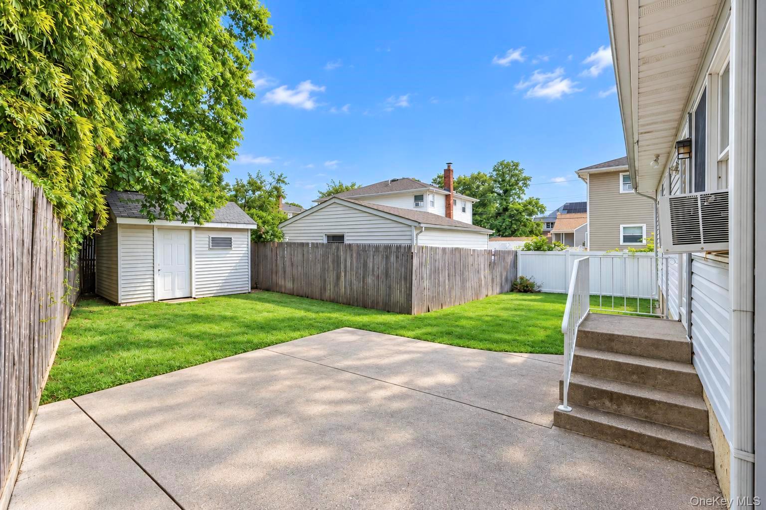 278 Lake Drive Property Photo 4