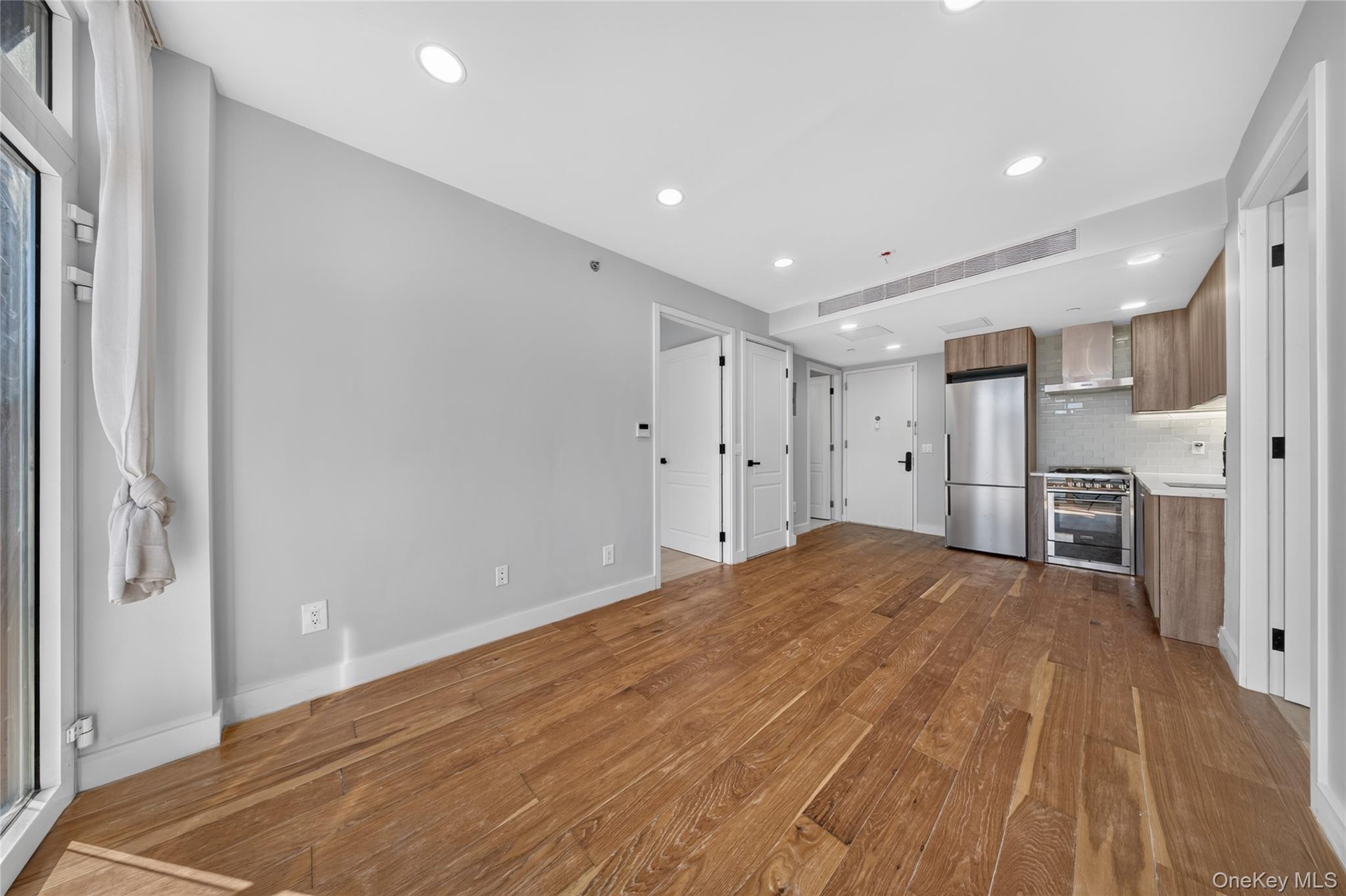 14617 Northern Boulevard 2a Property Photo 5