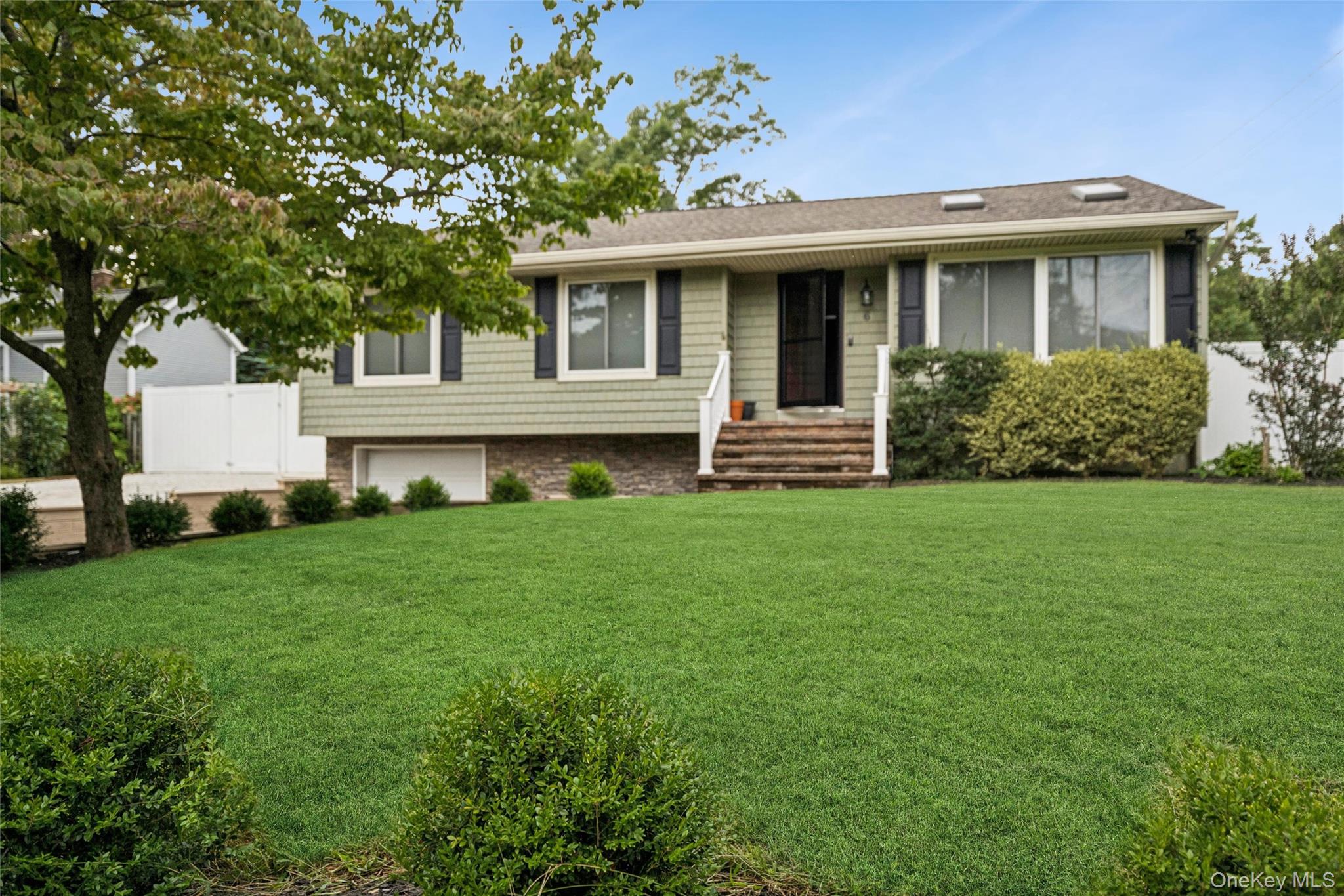 6 Rosewood Road Property Photo 2