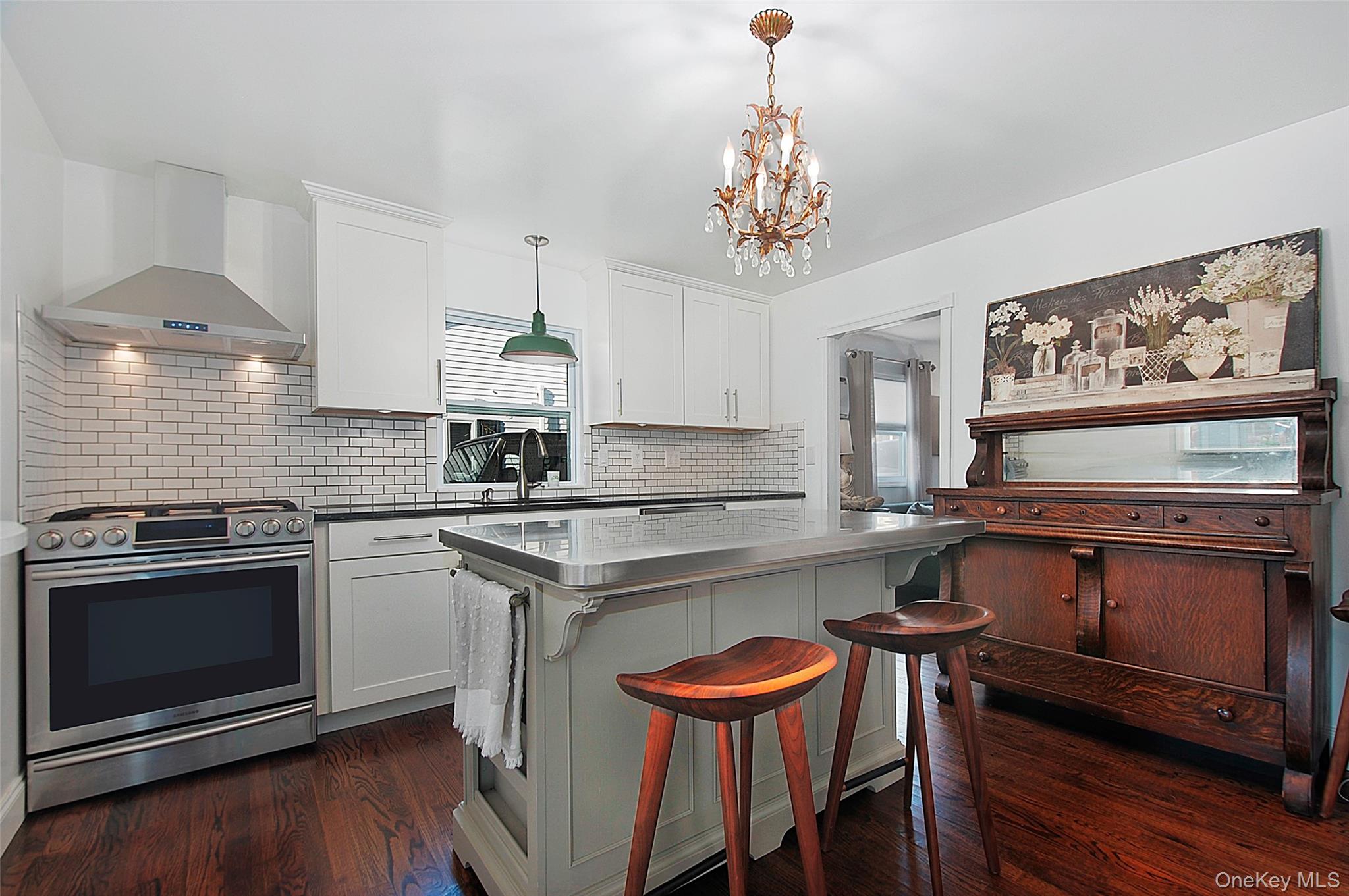 10 Forshee Street Property Photo 3
