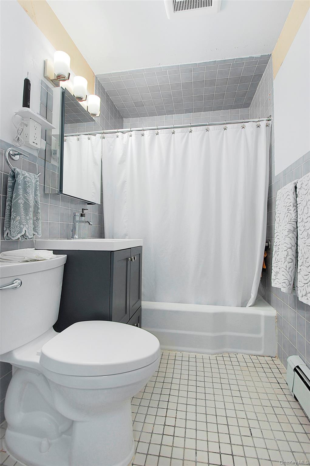 10 Forshee Street Property Photo 17