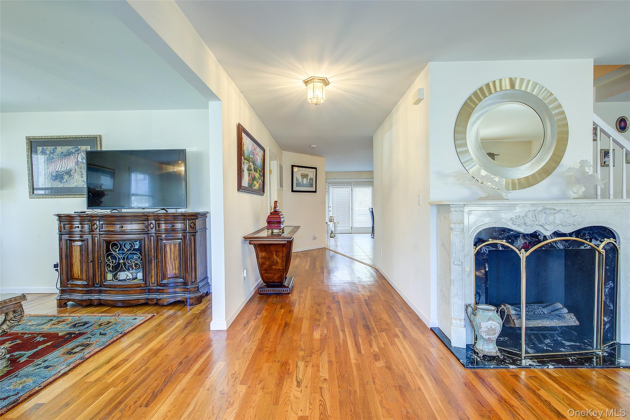 64 Cottage Place Property Photo 6