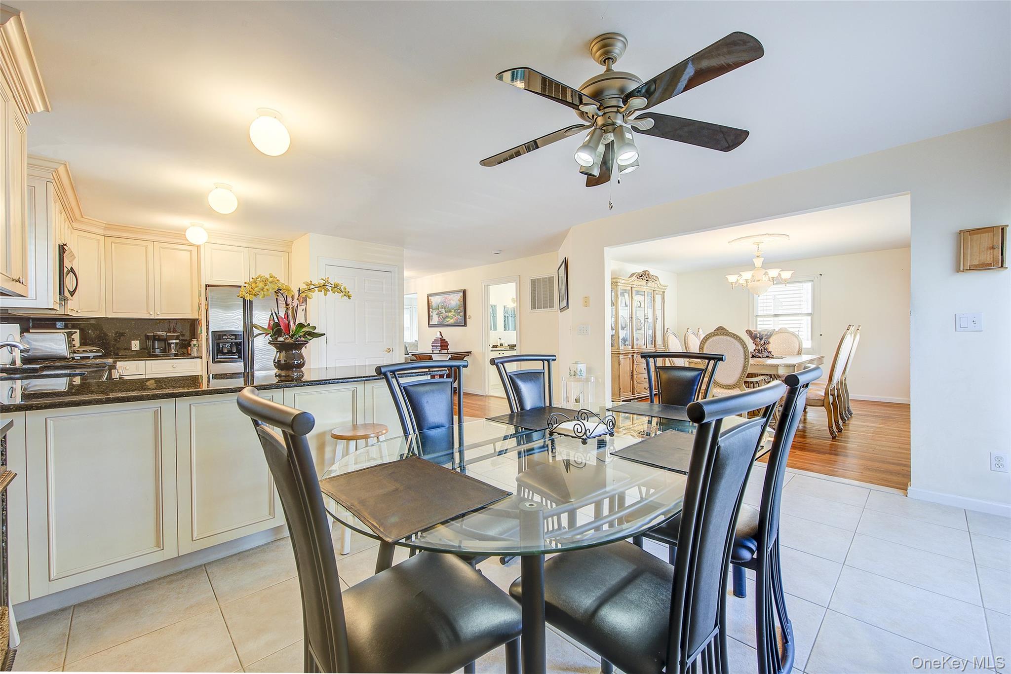 64 Cottage Place Property Photo 14