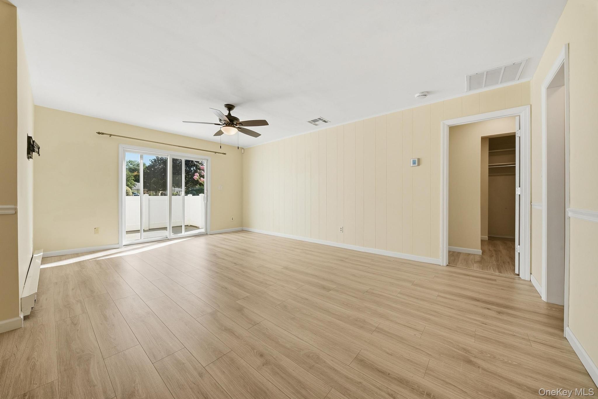 1101 Cabot Court Property Photo 9