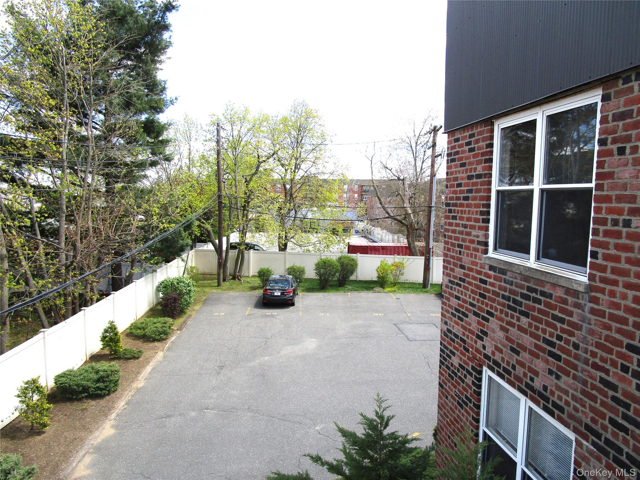 40 Daley Place 127 Property Photo 31