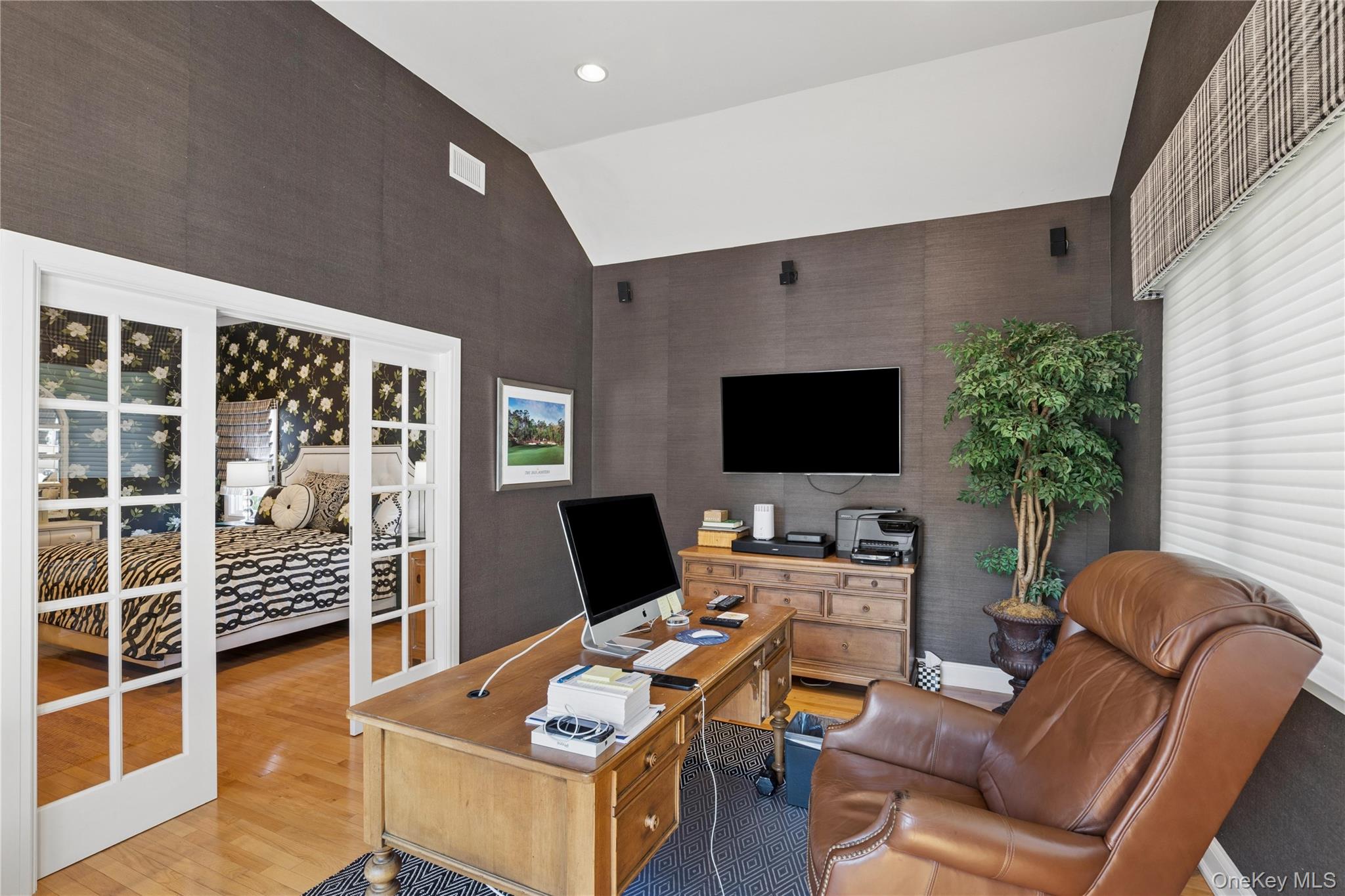 14 Esmond Avenue Property Photo 26
