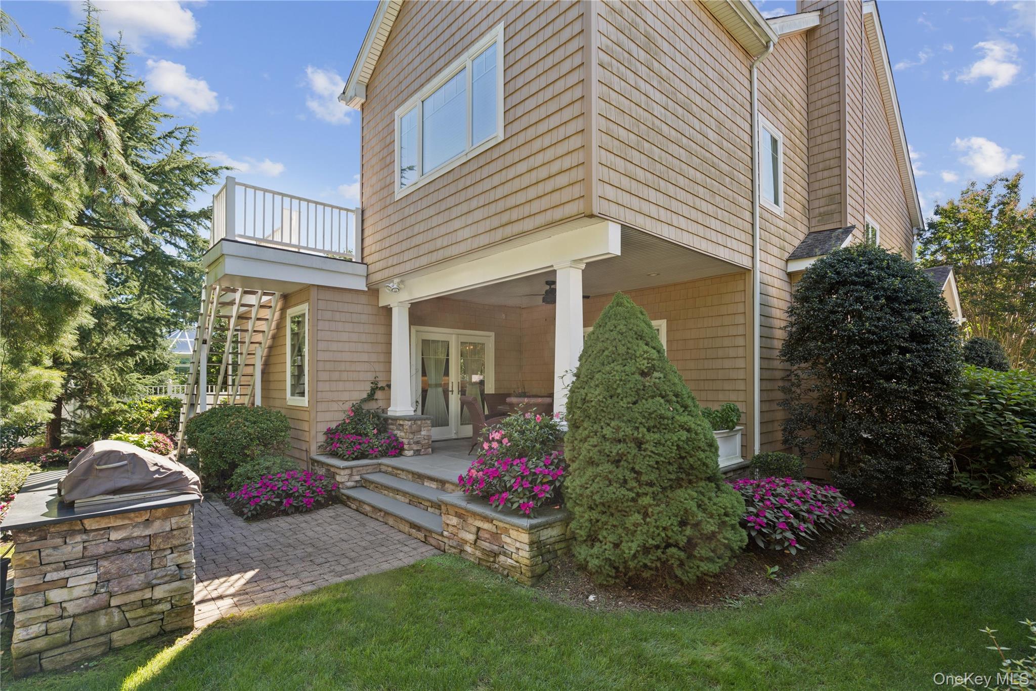 14 Esmond Avenue Property Photo 36