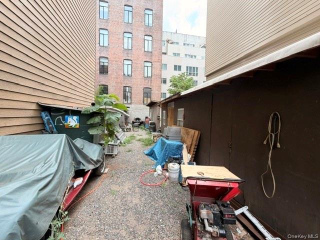 142 N 11th Street Property Photo 2