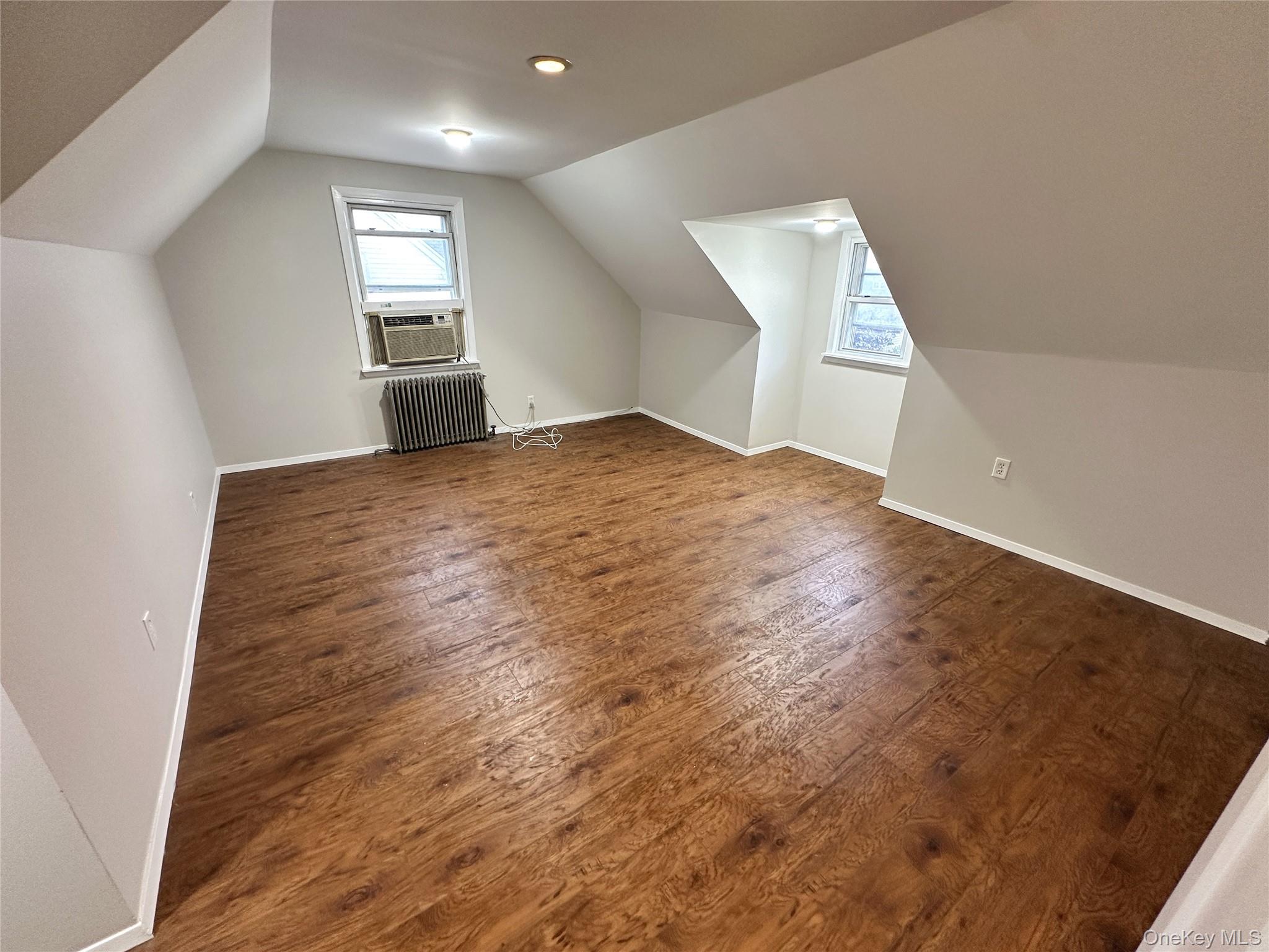 64 E Fenimore Street Property Photo 20