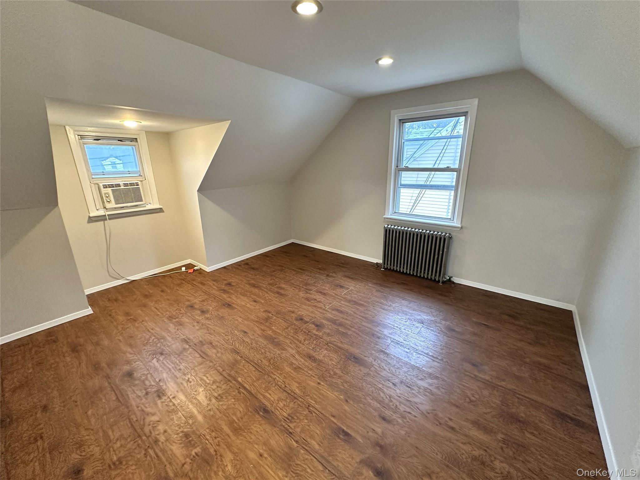 64 E Fenimore Street Property Photo 23