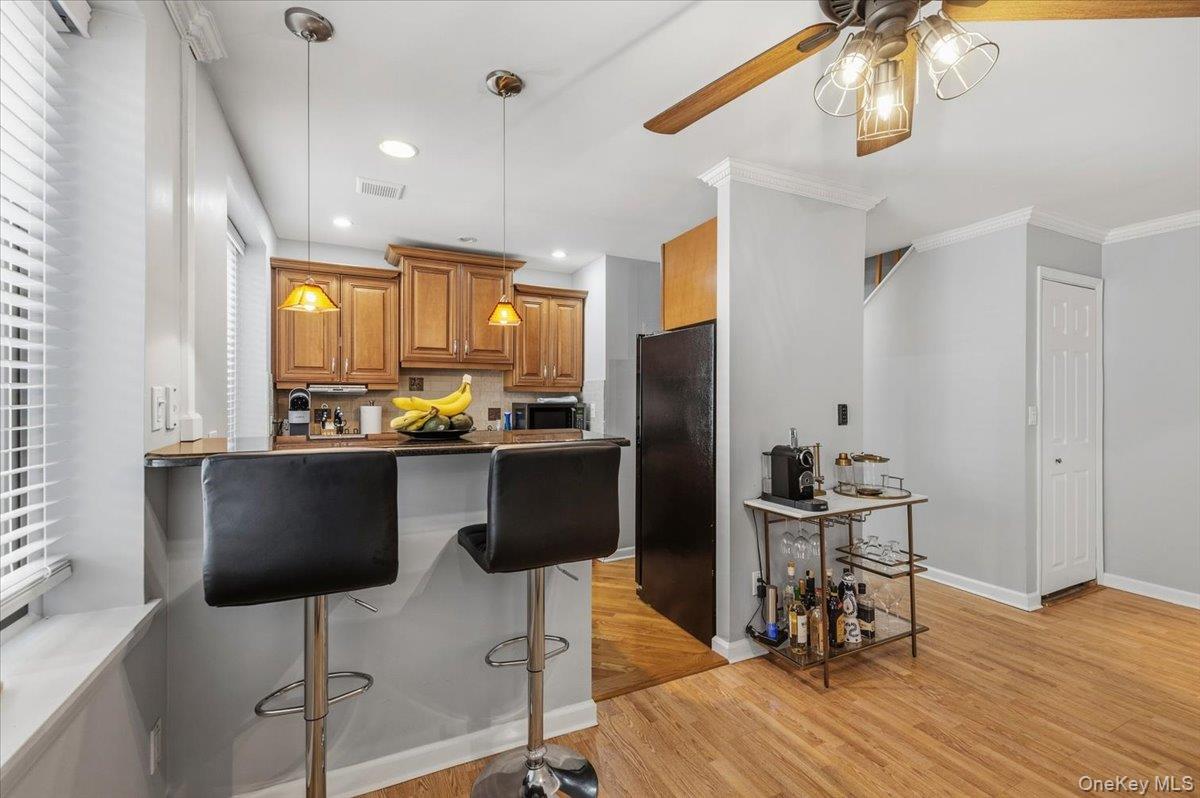 425 Shore Road 2d Property Photo 12