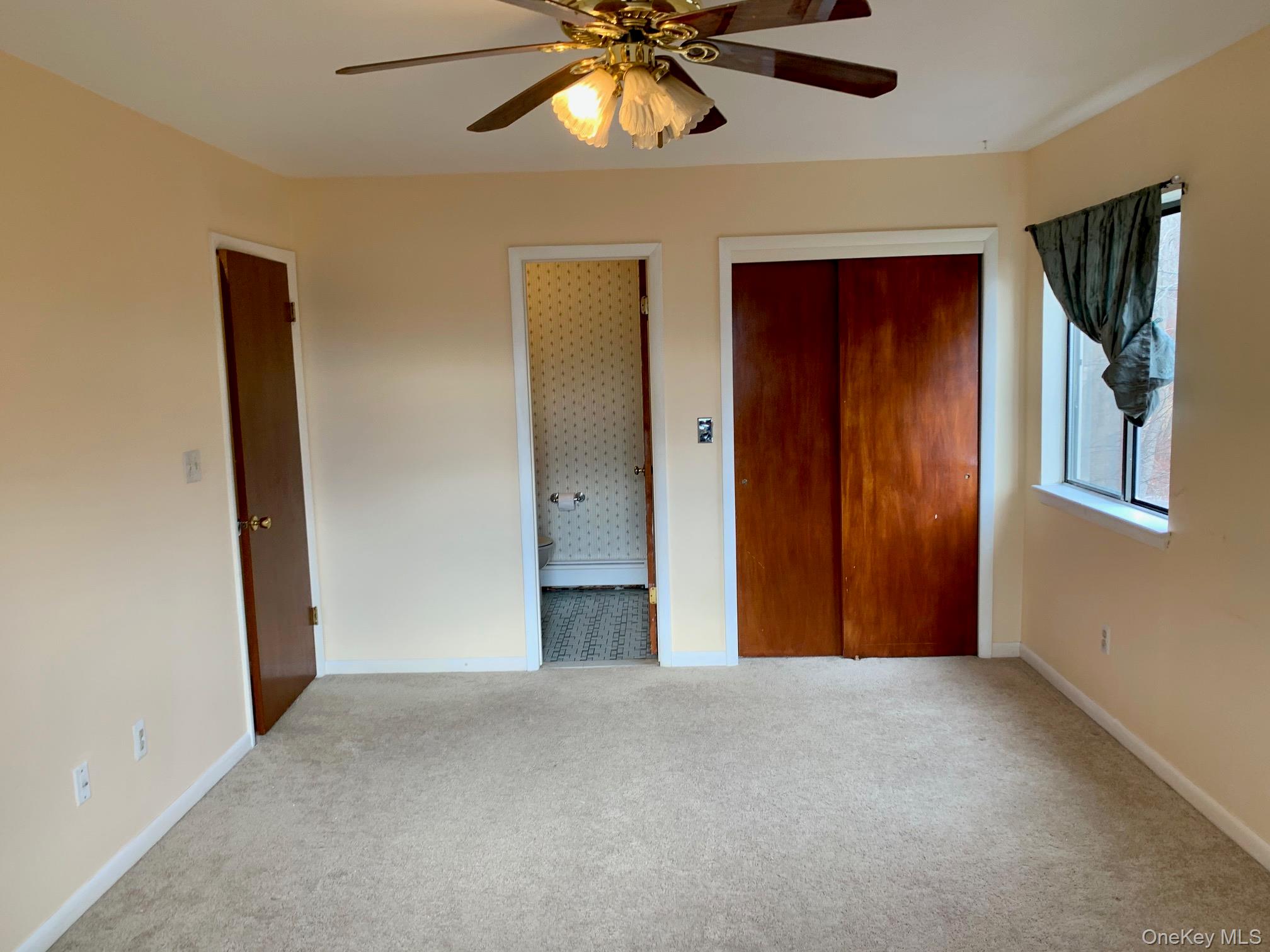 384 Concord Lane Property Photo 14