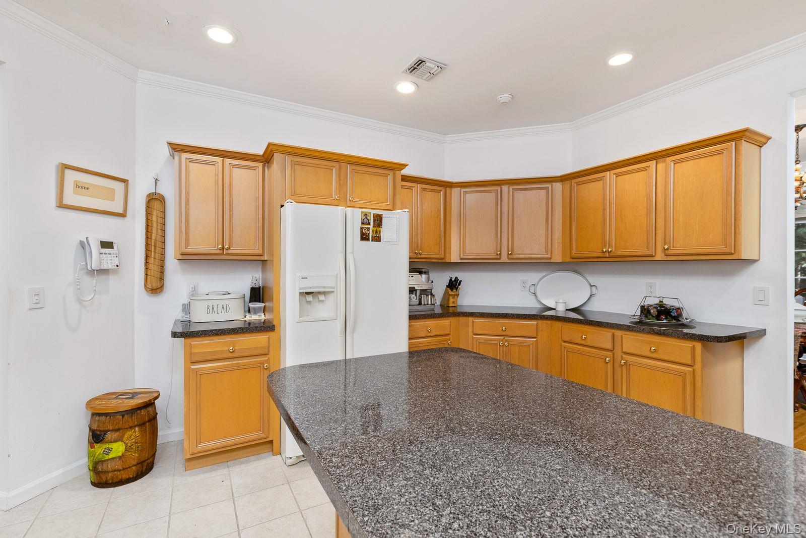 31 Willow Wood Drive Property Photo 10