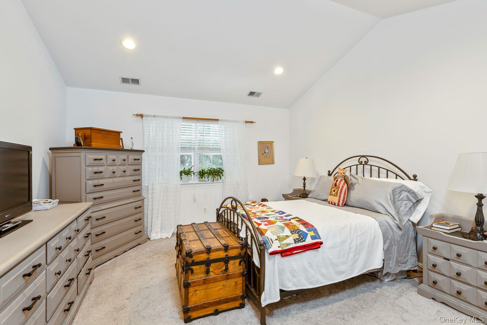 31 Willow Wood Drive Property Photo 23