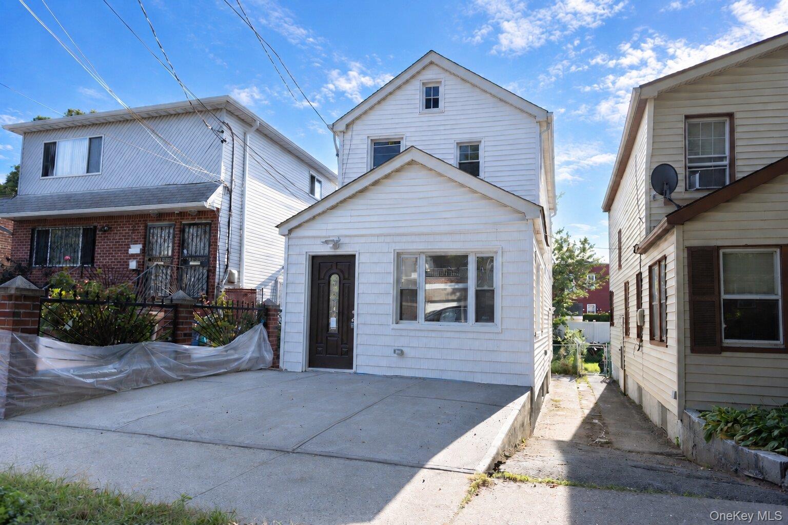 10910 175th Street Property Photo 1