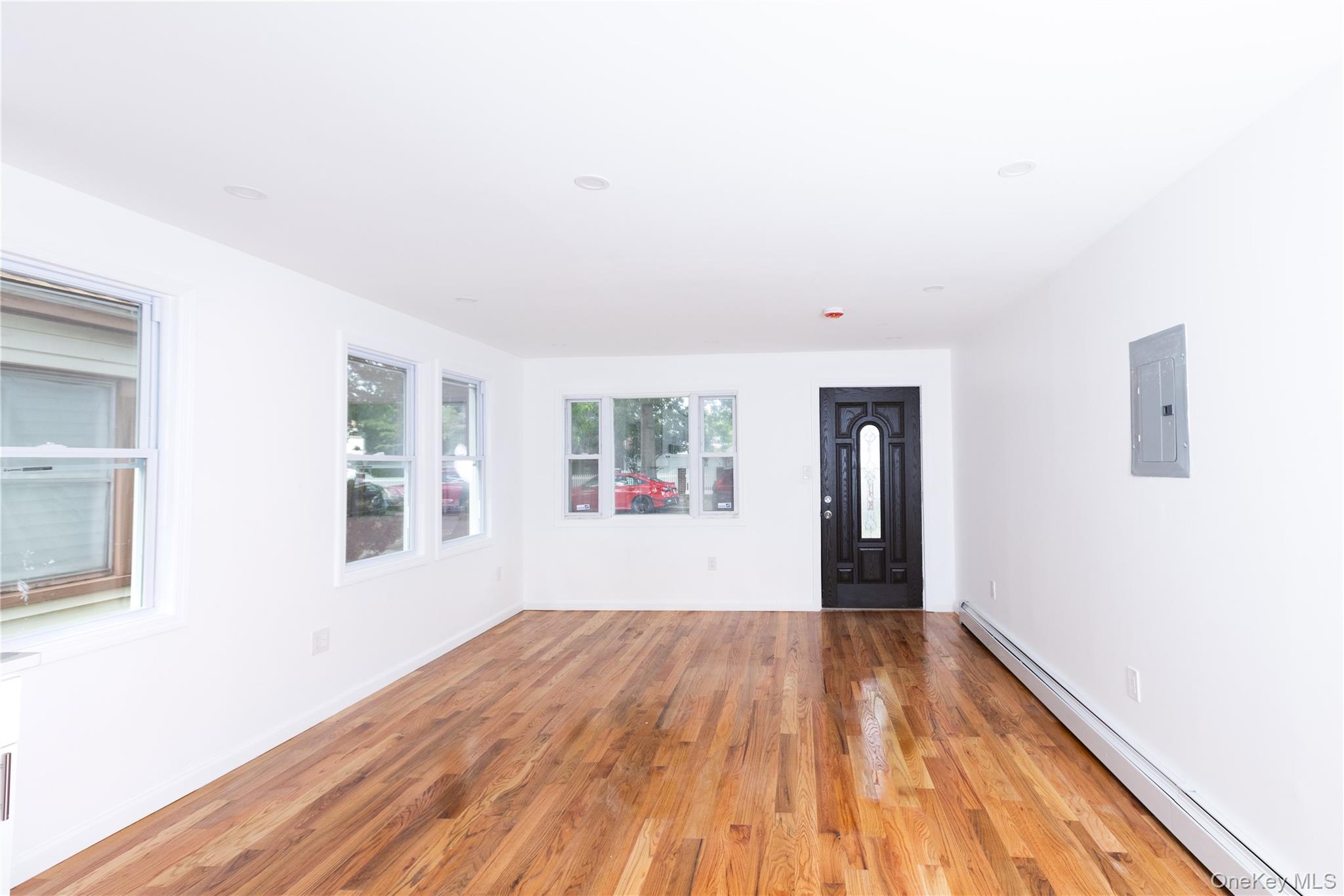 10910 175th Street Property Photo 4