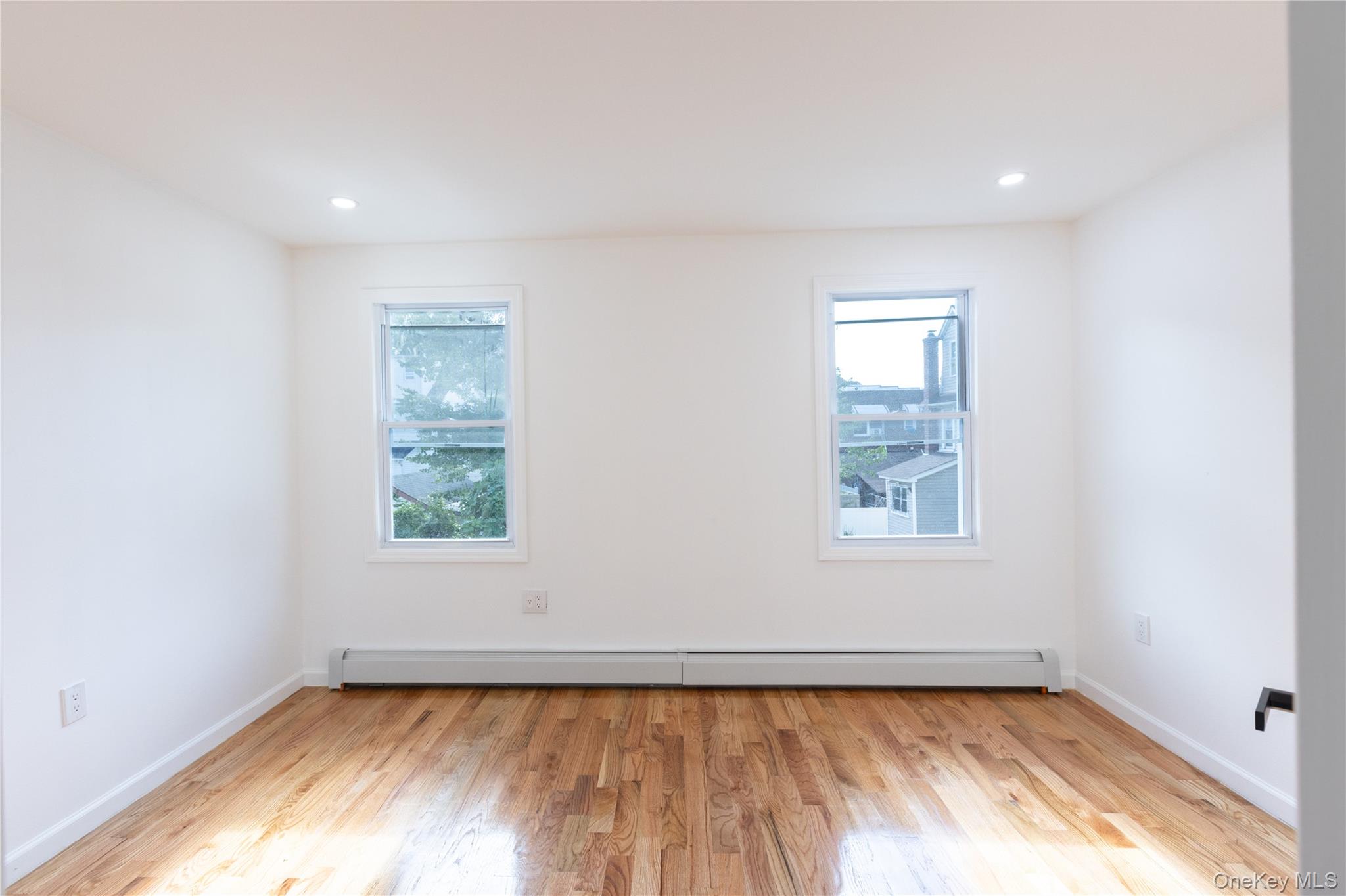 10910 175th Street Property Photo 6