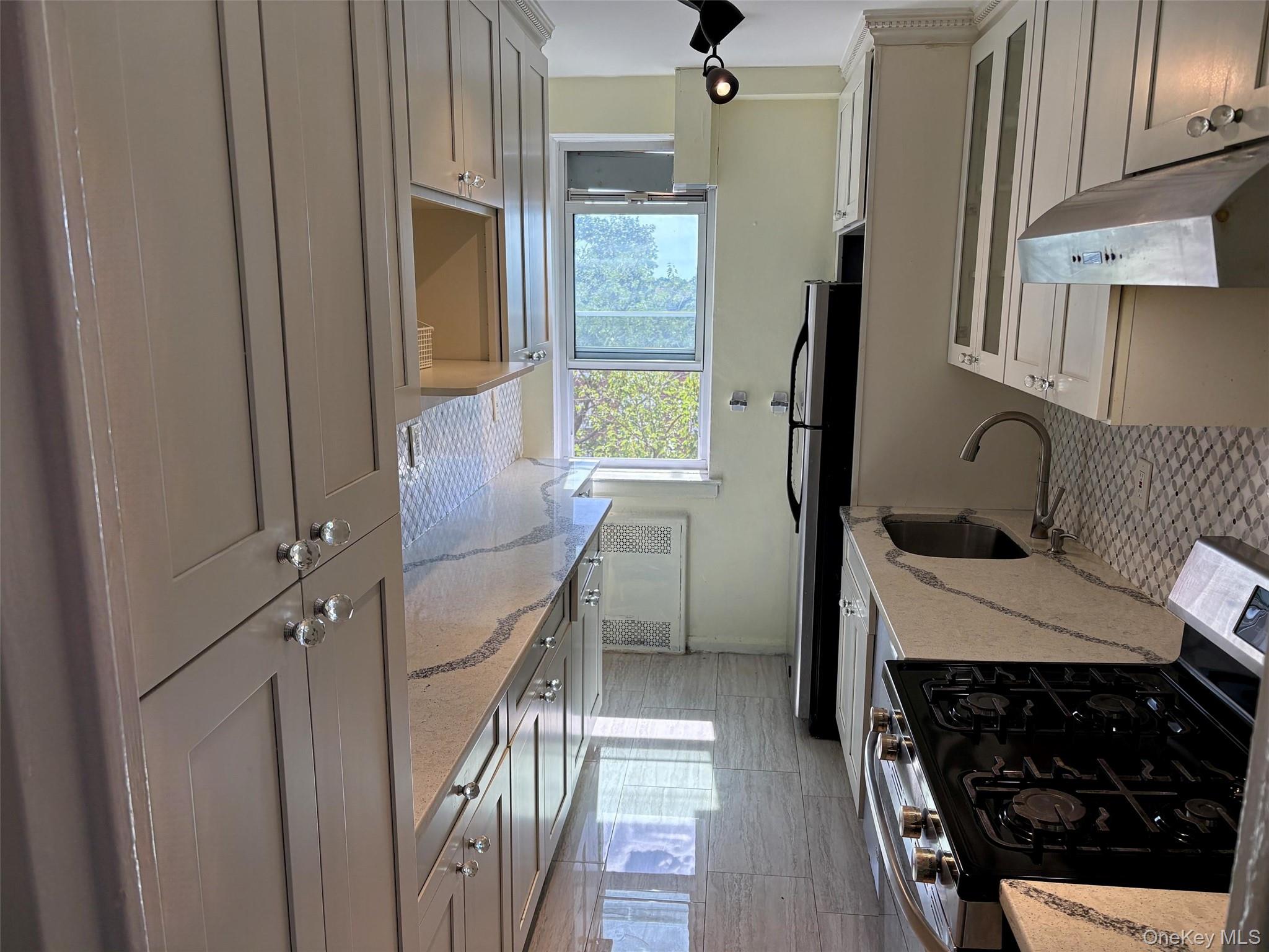 30 Catheral Avenue 4a Property Photo 8