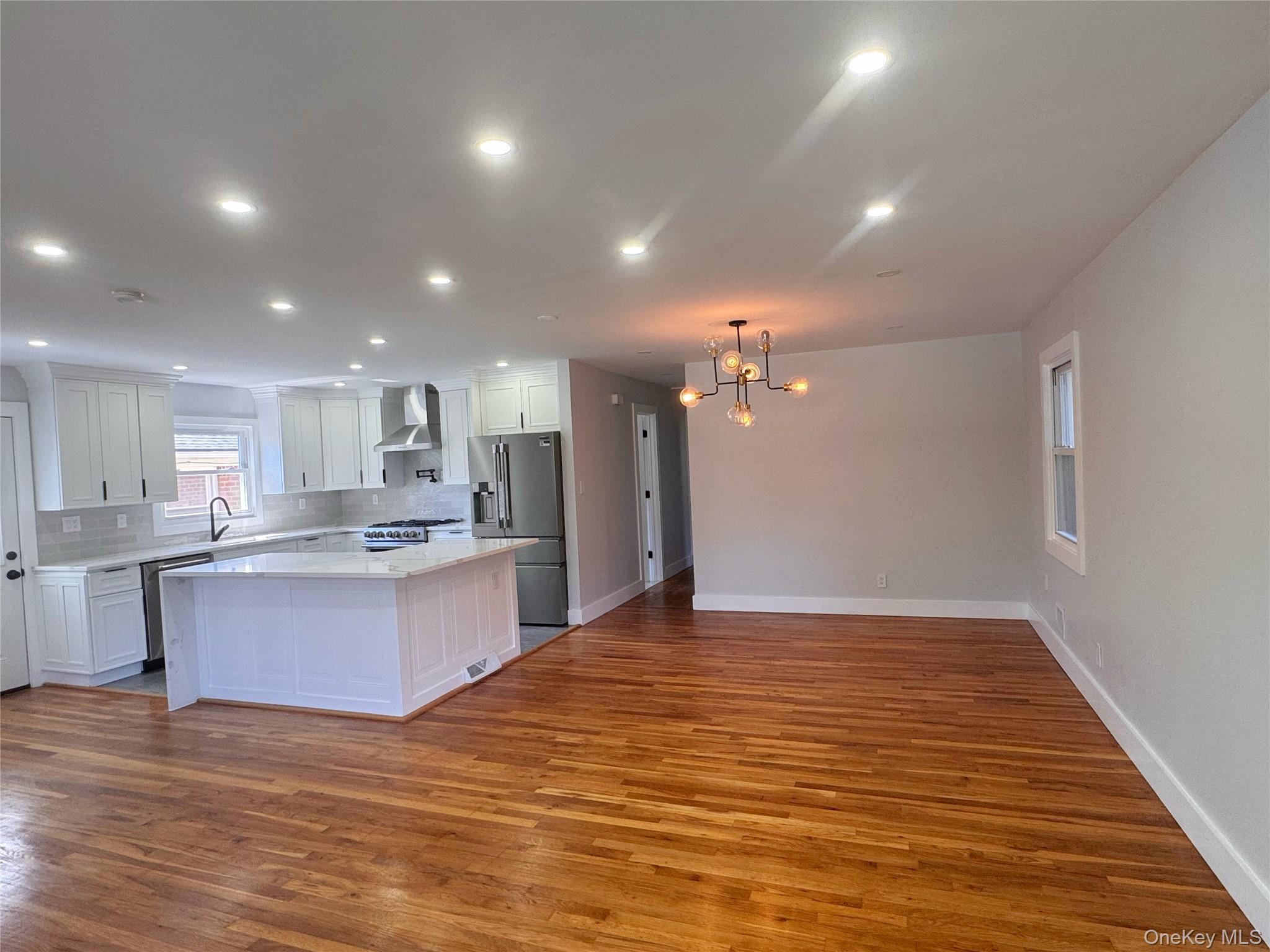 7330 244th Street Property Photo 4