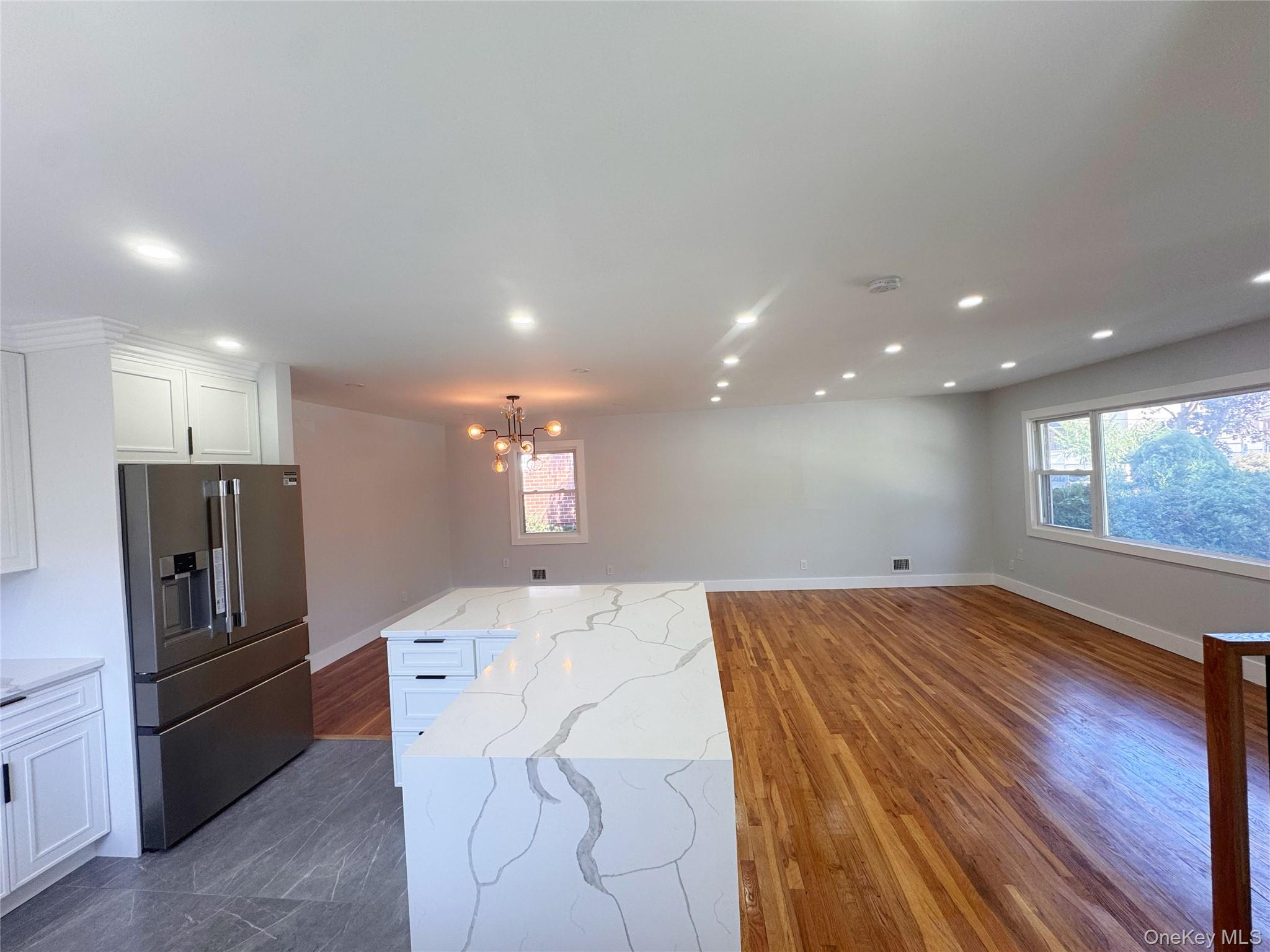 7330 244th Street Property Photo 6