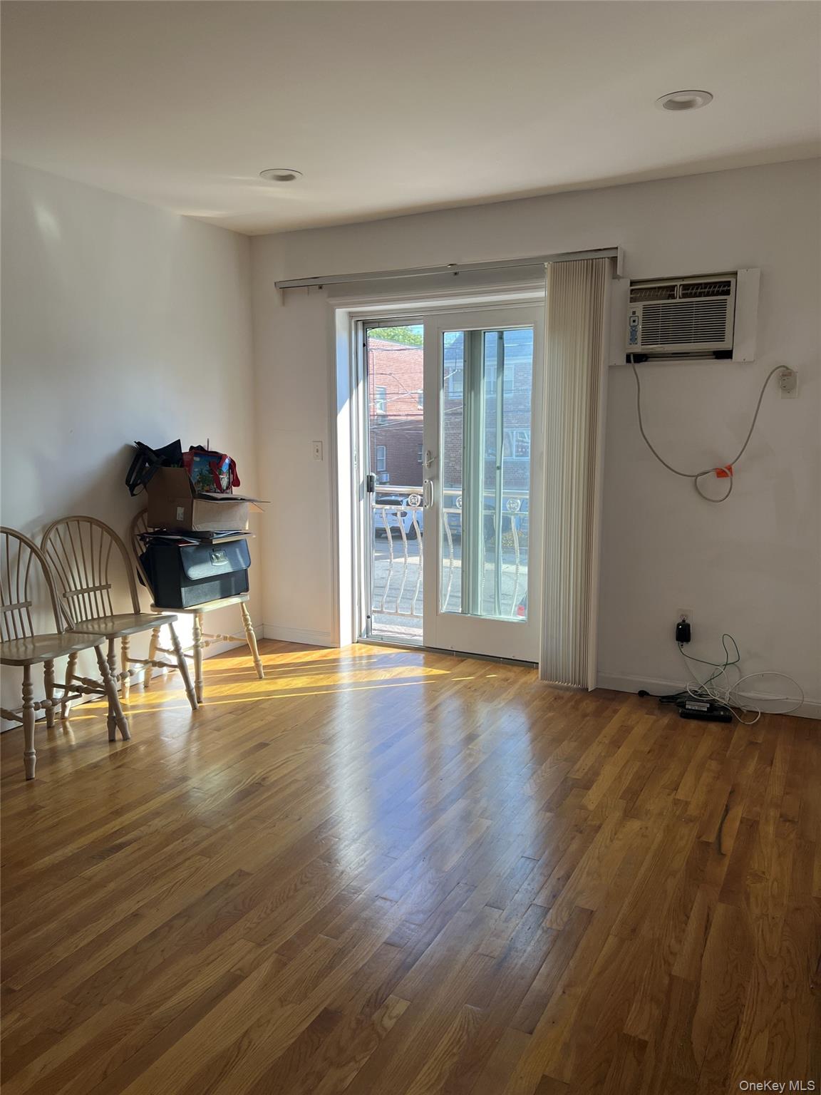 4324 215 Street 2F Property Photo 1