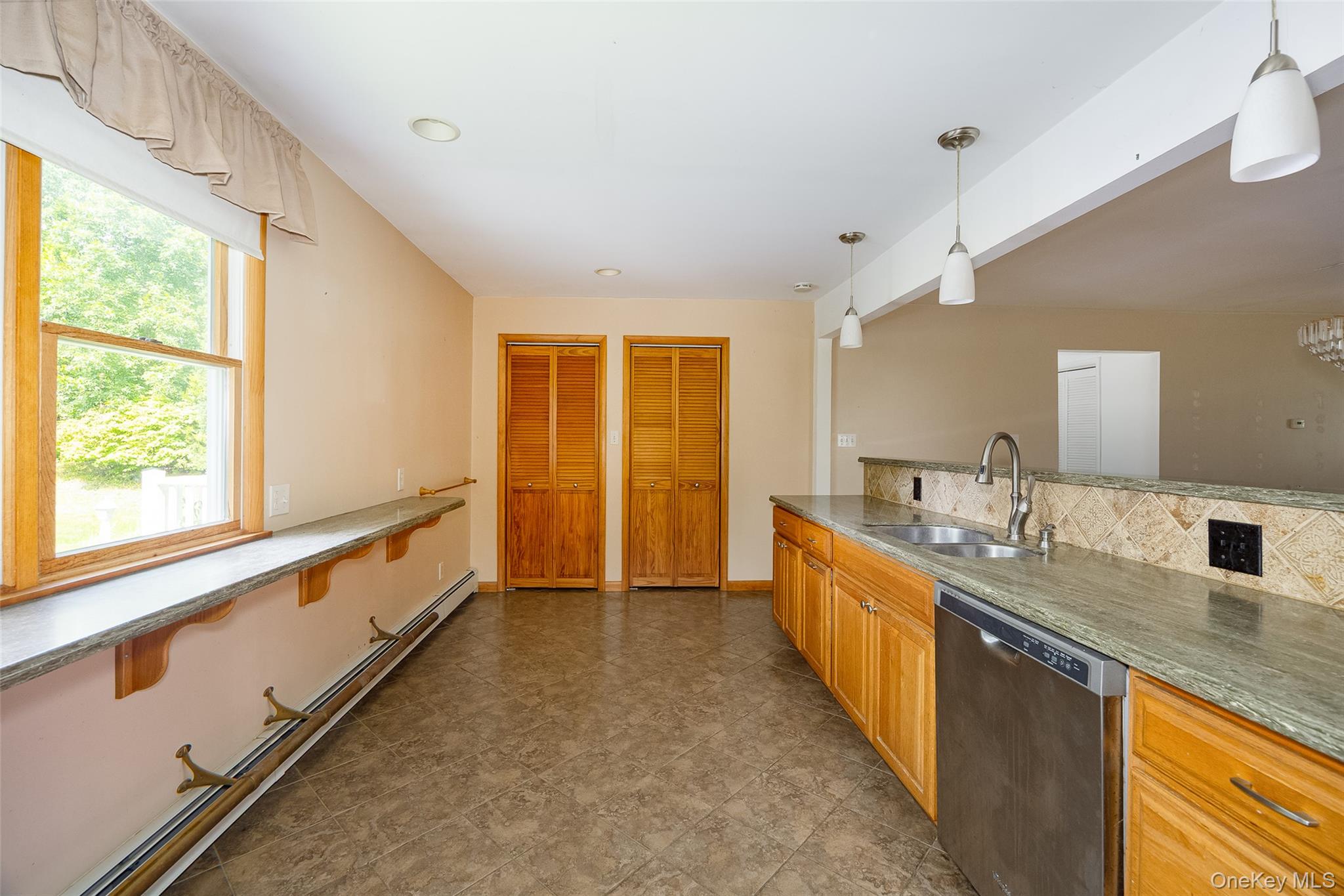 226 Charwill Drive Property Photo 6