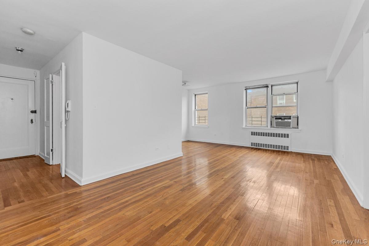 67-07 Yellowstone Boulevard 5f Property Photo 2