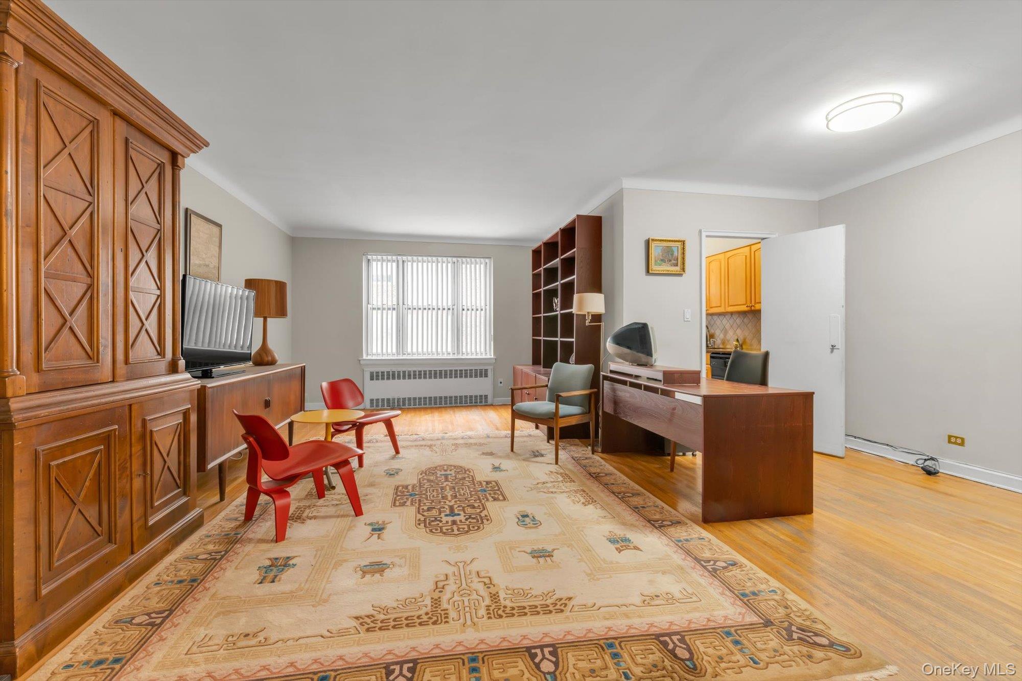 83-33 Austin Street 6g Property Photo 2