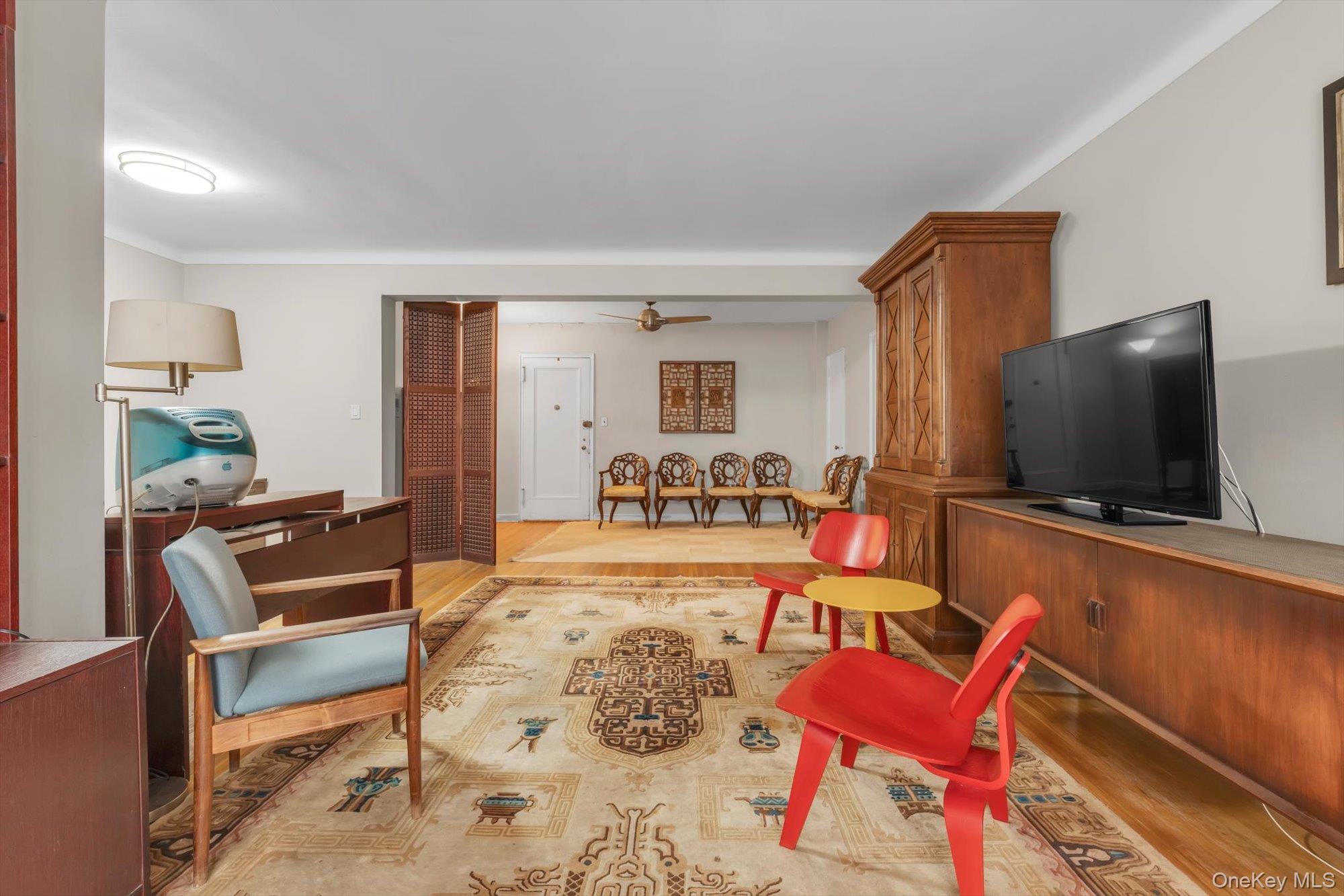 83-33 Austin Street 6g Property Photo 3