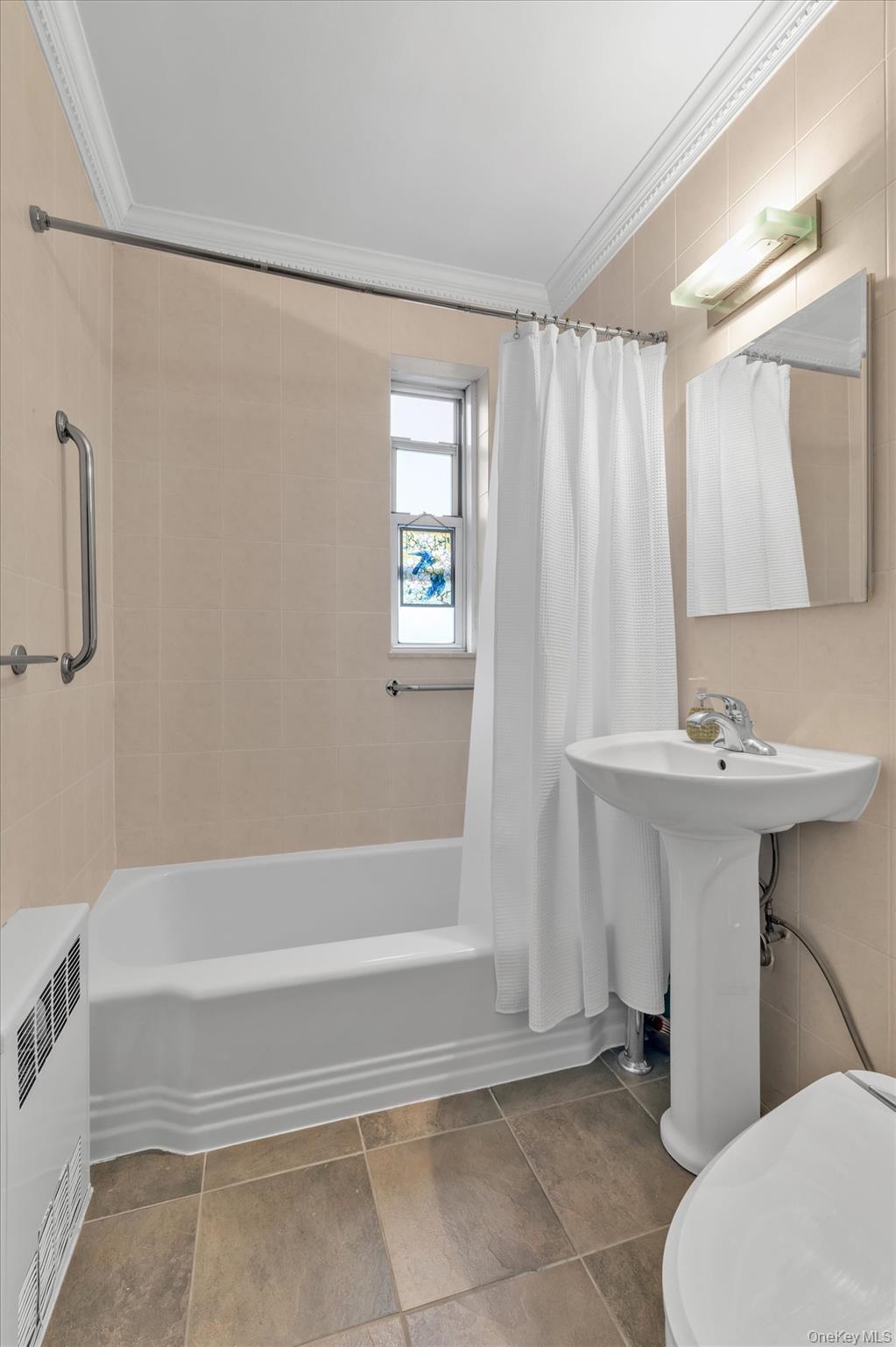 83-33 Austin Street 6g Property Photo 11