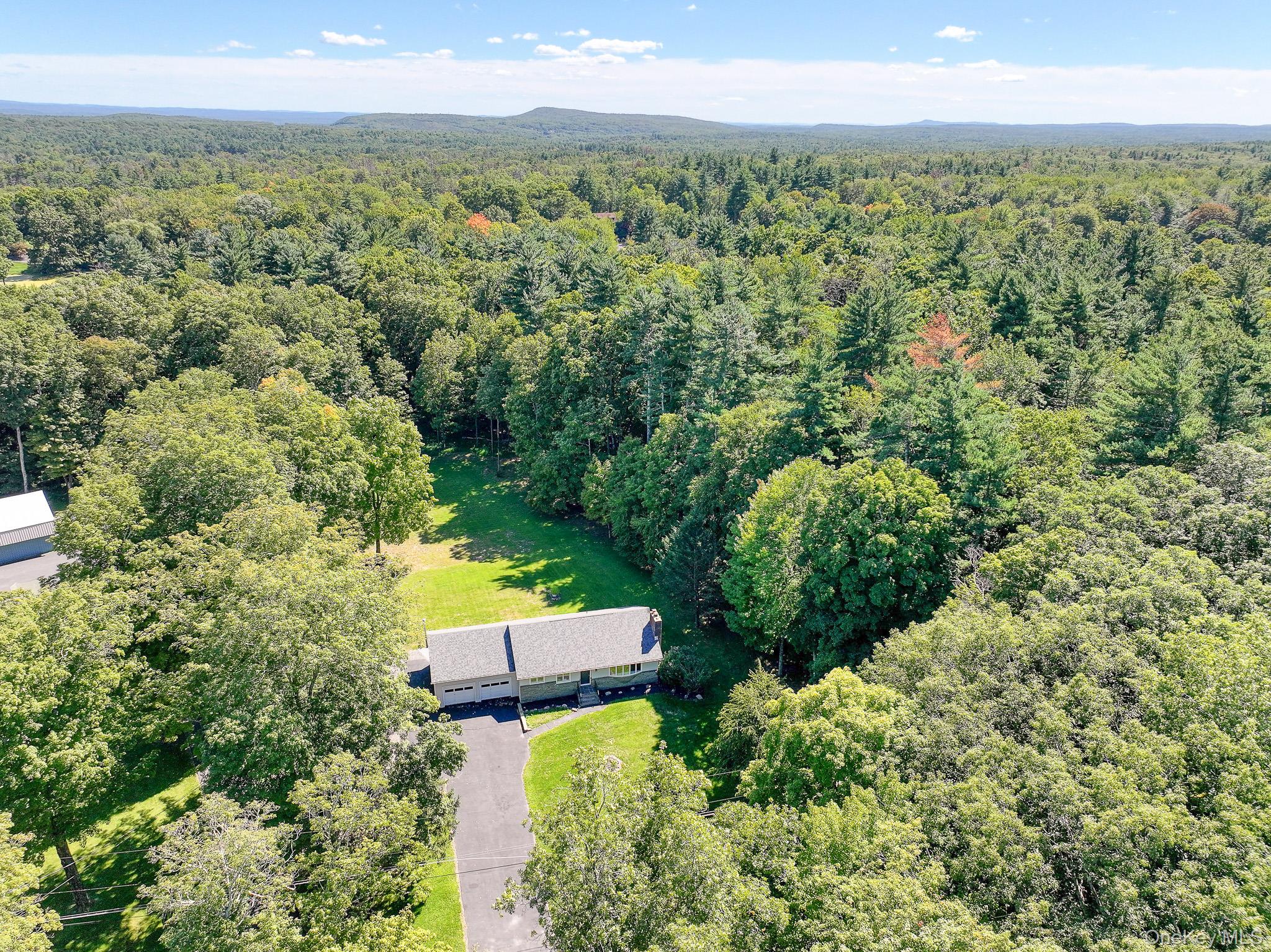 34 Van Buskirk Road Property Photo 8