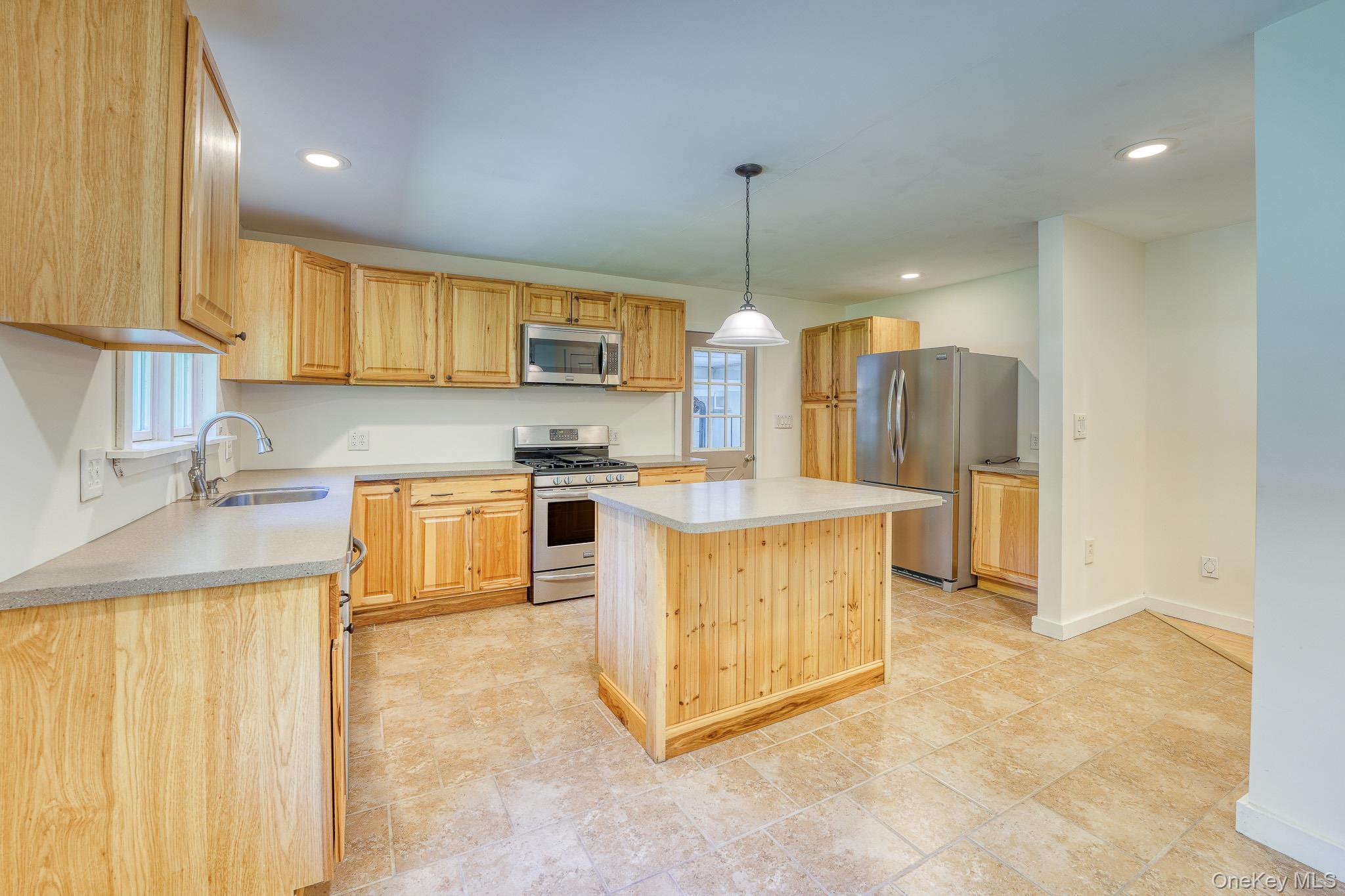 34 Van Buskirk Road Property Photo 10