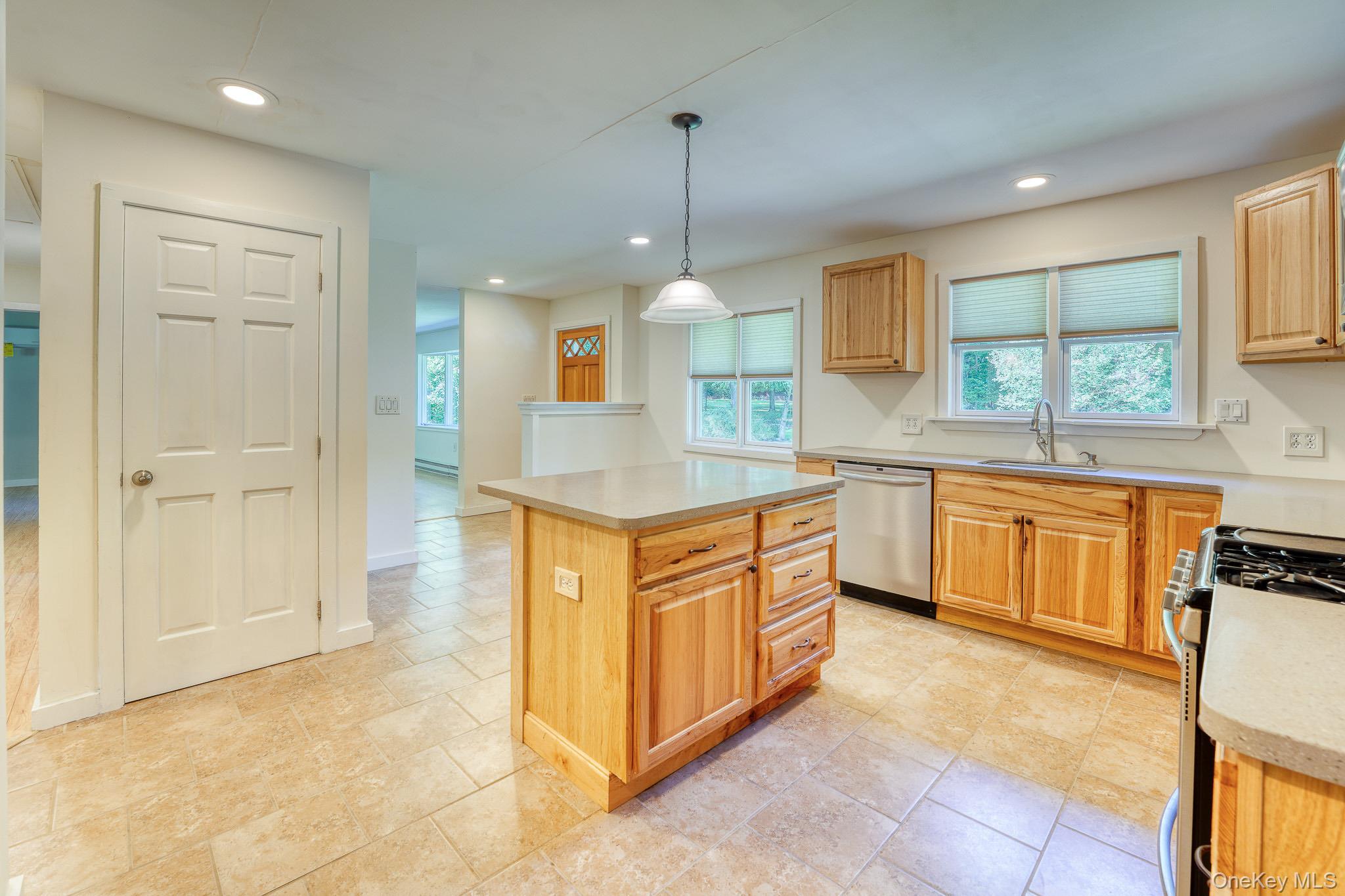 34 Van Buskirk Road Property Photo 12
