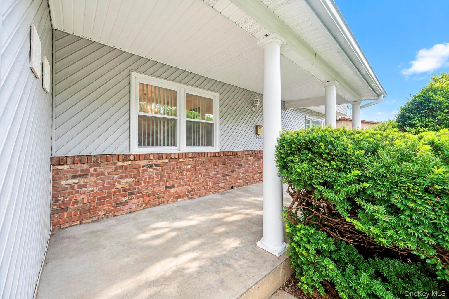 38 Waterford Drive Property Photo 3