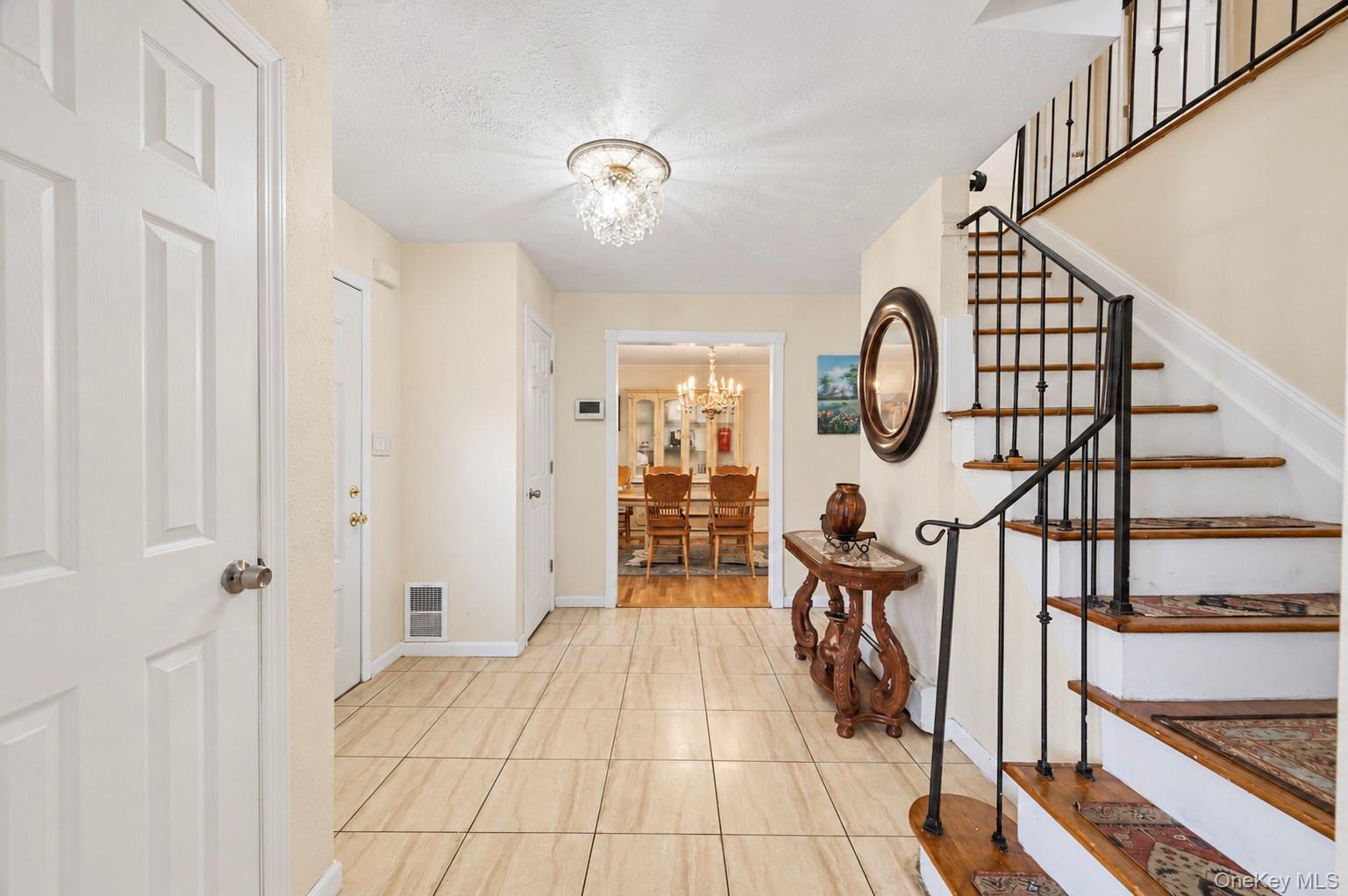 38 Waterford Drive Property Photo 6