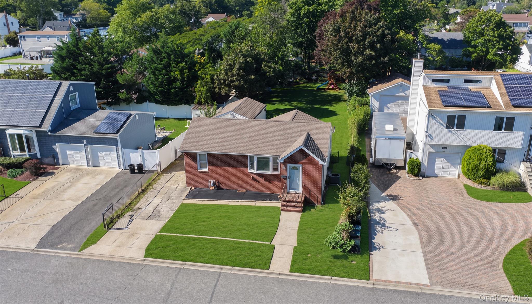 410 10th Street Property Photo 1