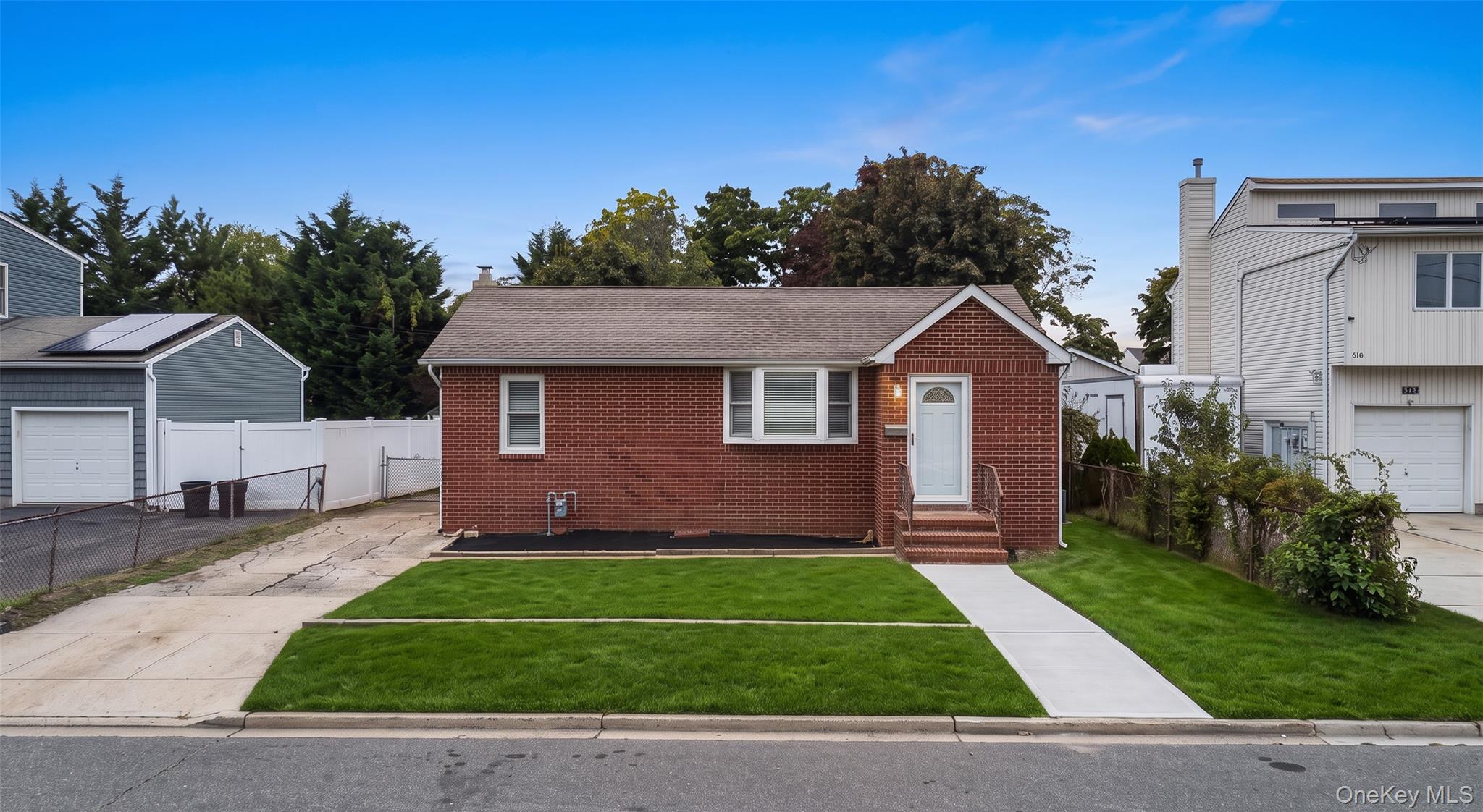 410 10th Street Property Photo 2