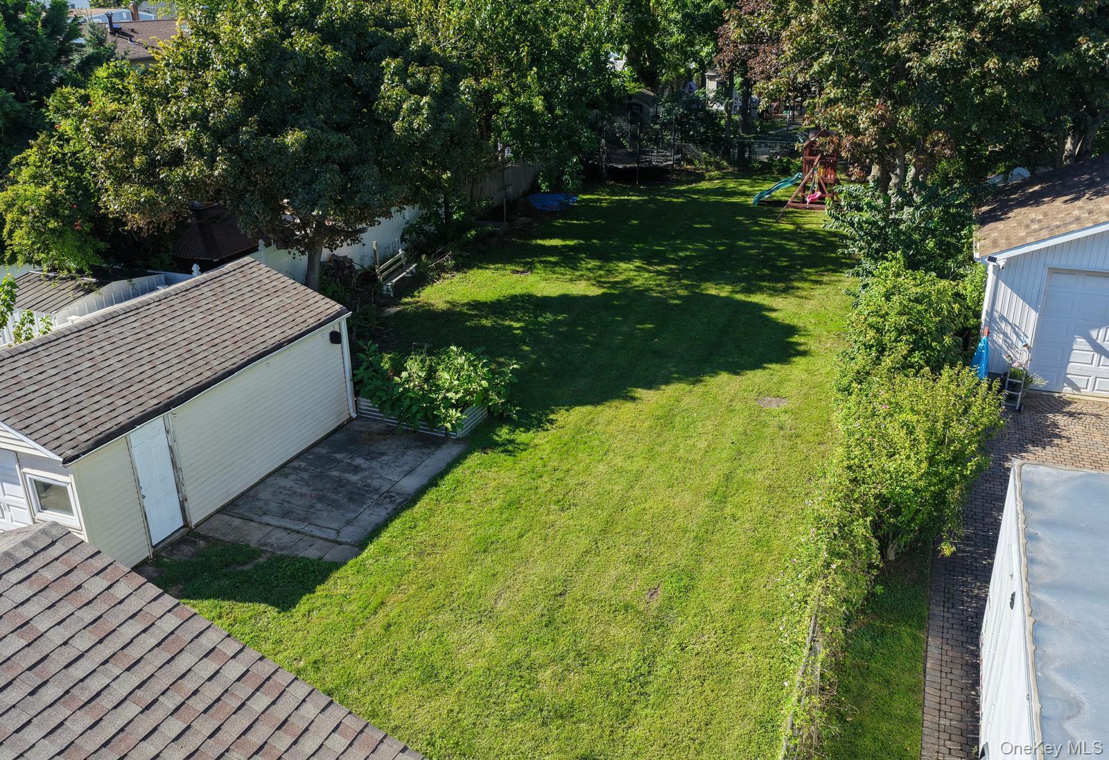 410 10th Street Property Photo 3
