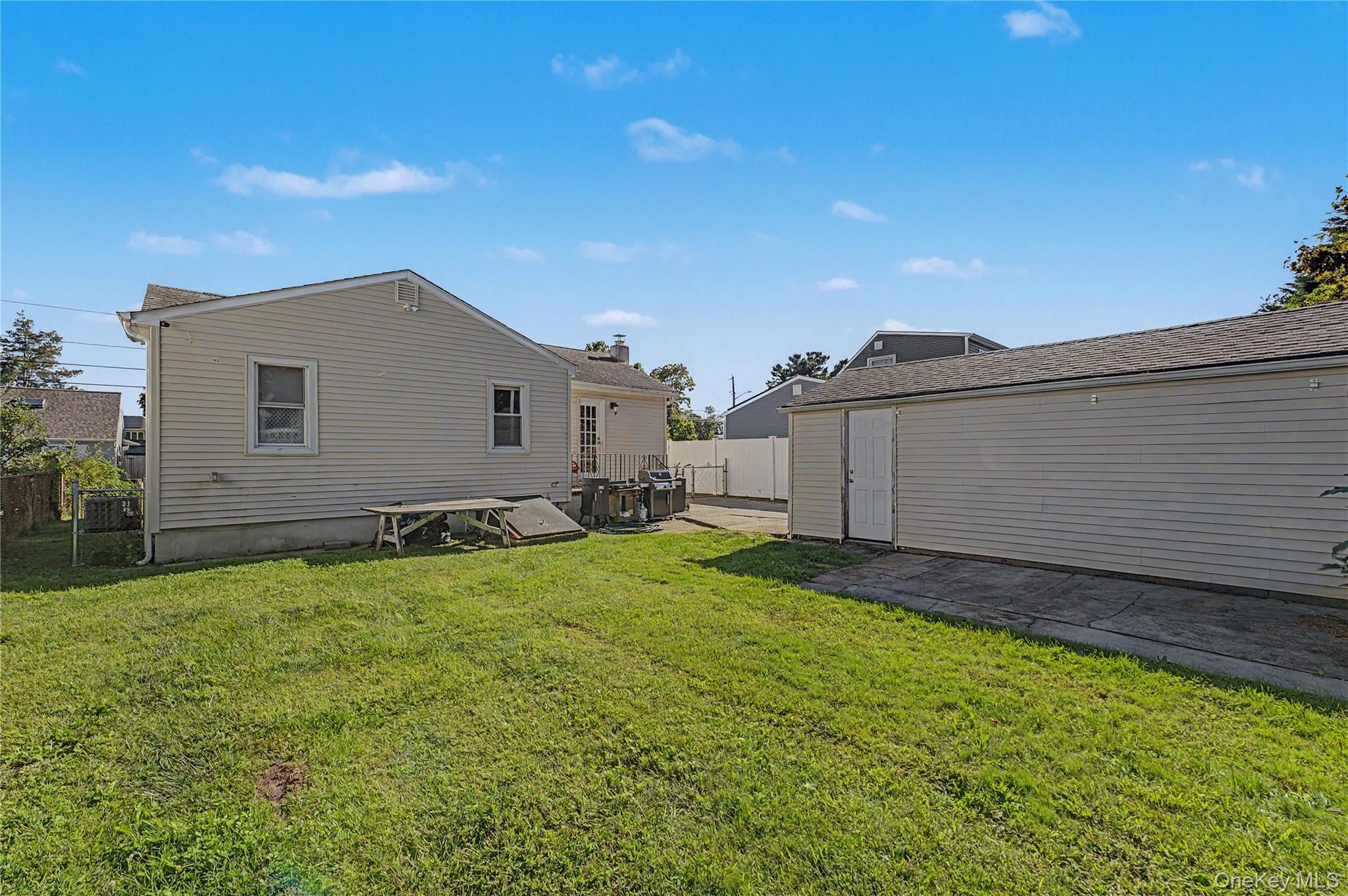 410 10th Street Property Photo 4