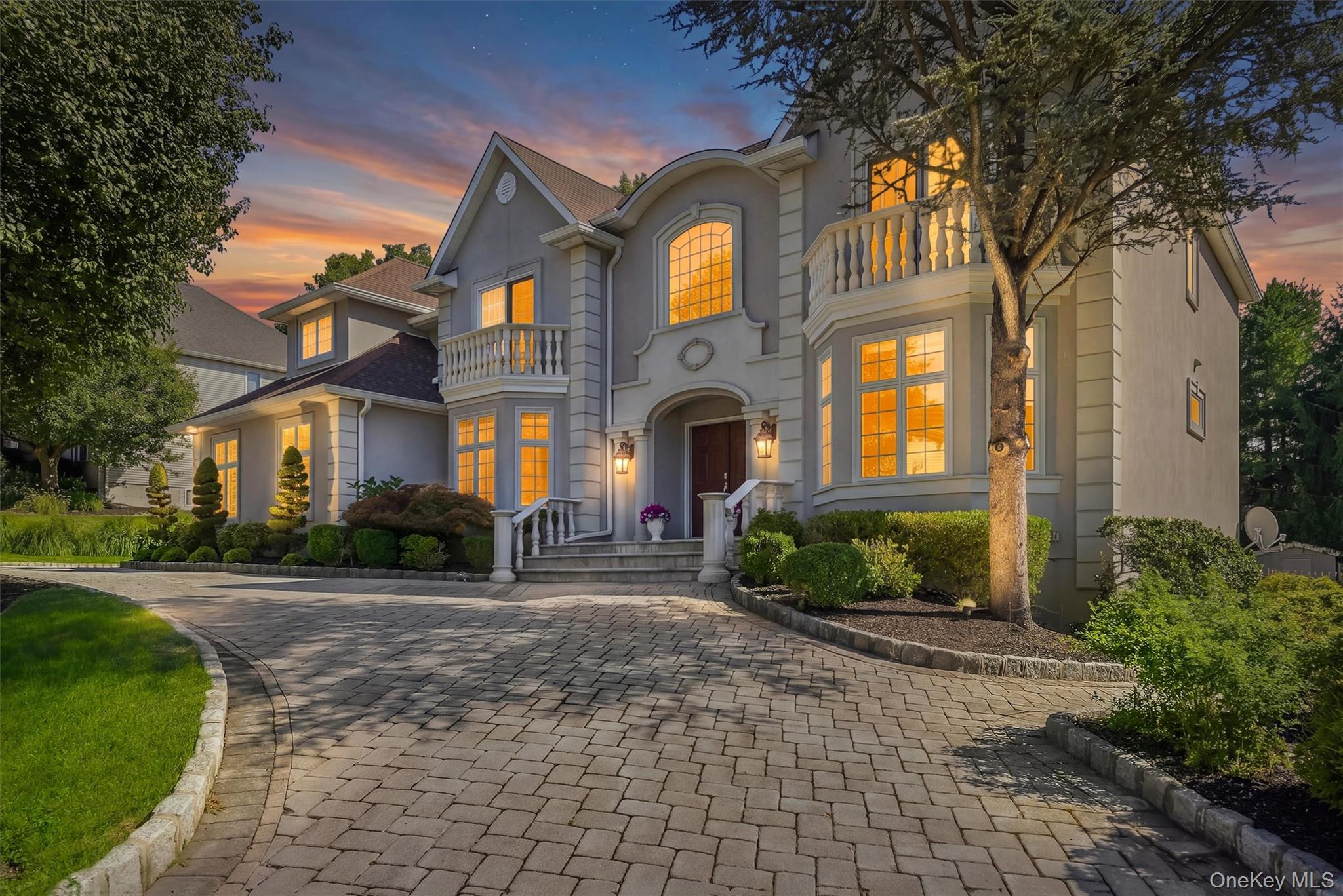 18 King Arthur Court Property Photo 2