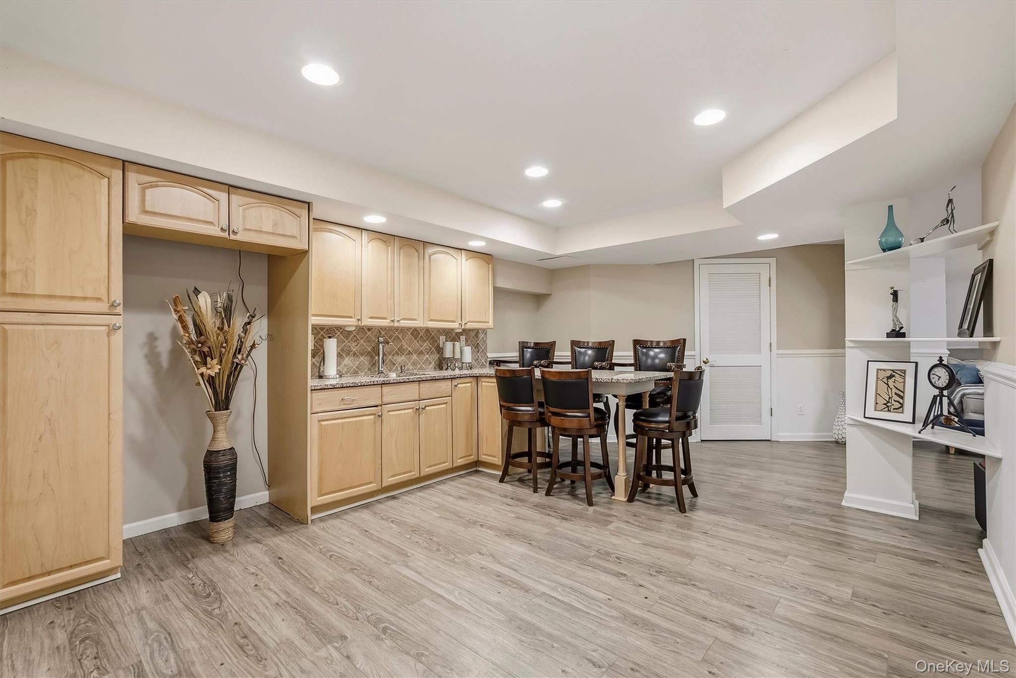 18 King Arthur Court Property Photo 35