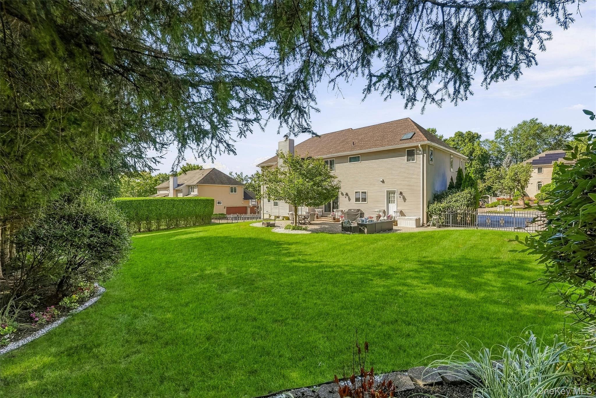 18 King Arthur Court Property Photo 41