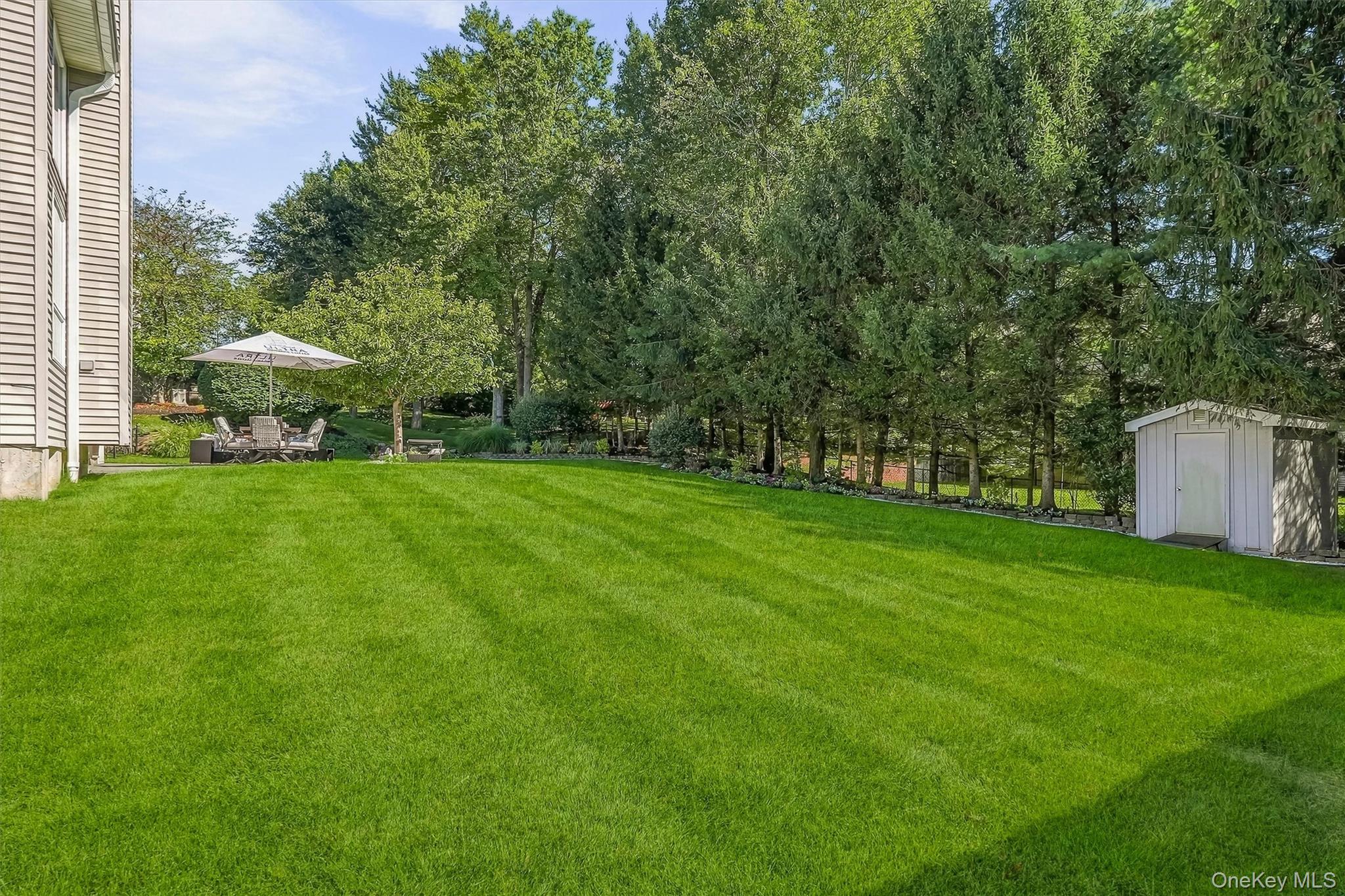18 King Arthur Court Property Photo 42